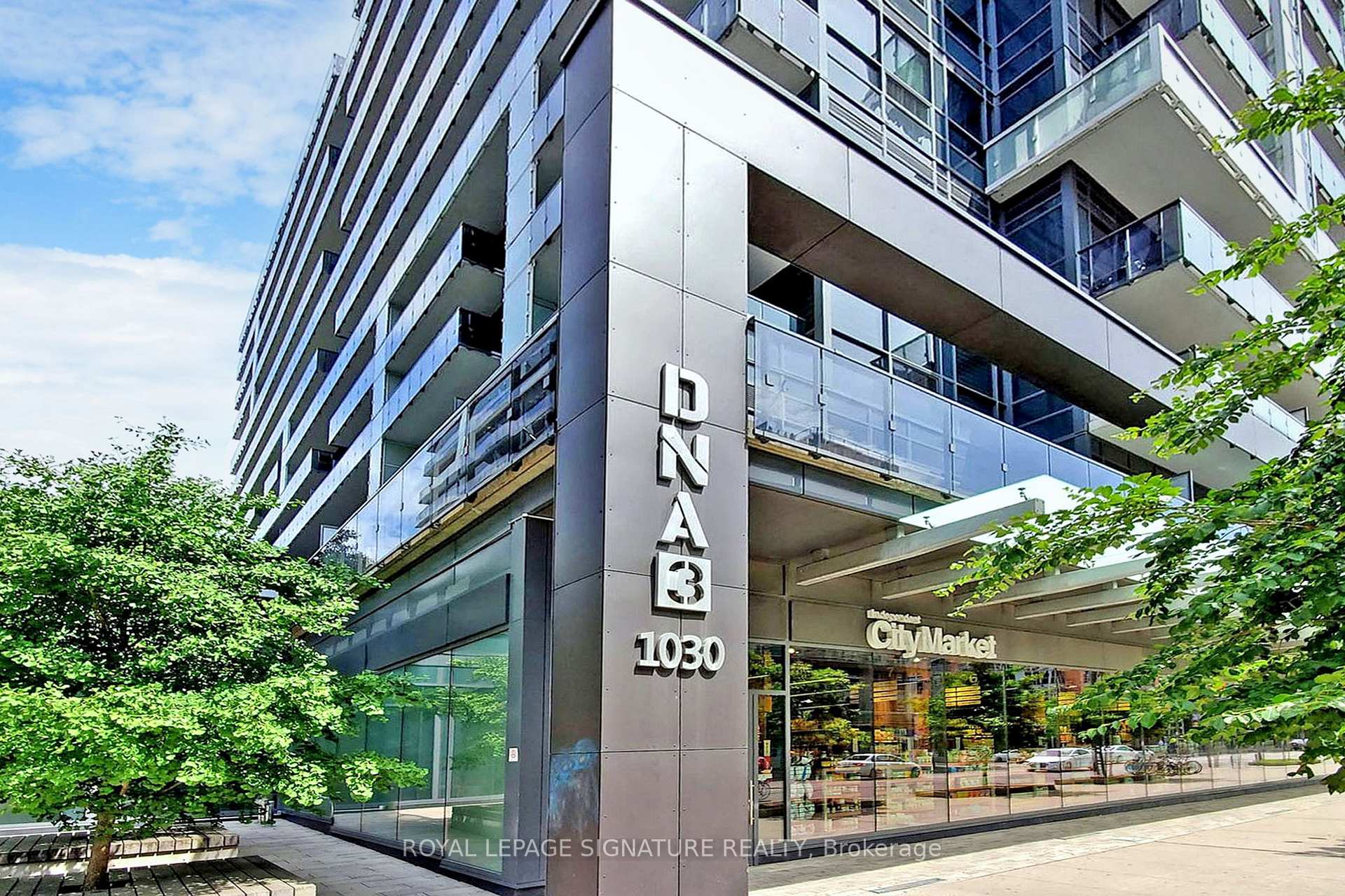 Front of Unit 844, 1030 King Street W