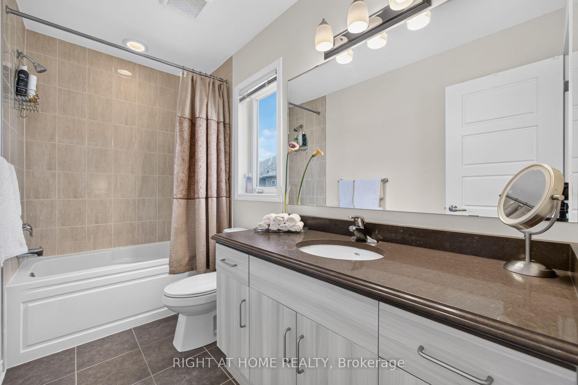 Photo 36 of 180 Spring Creek Drive, Hamilton, Waterdown — HOMEH