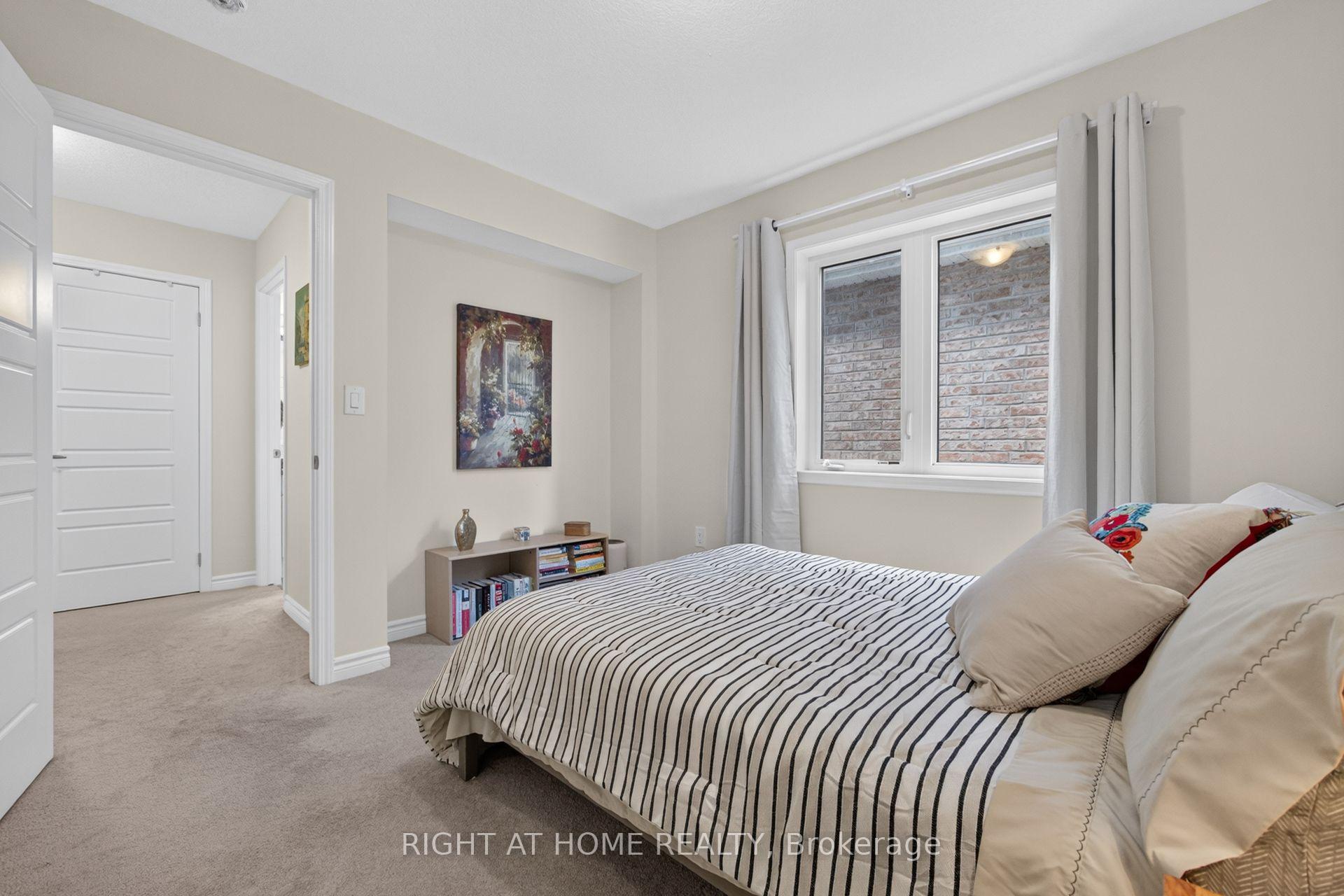 Photo 38 of 180 Spring Creek Drive, Hamilton, Waterdown — HOMEH
