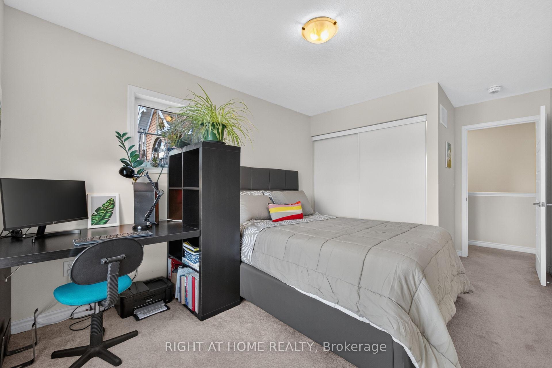 Photo 40 of 180 Spring Creek Drive, Hamilton, Waterdown — HOMEH
