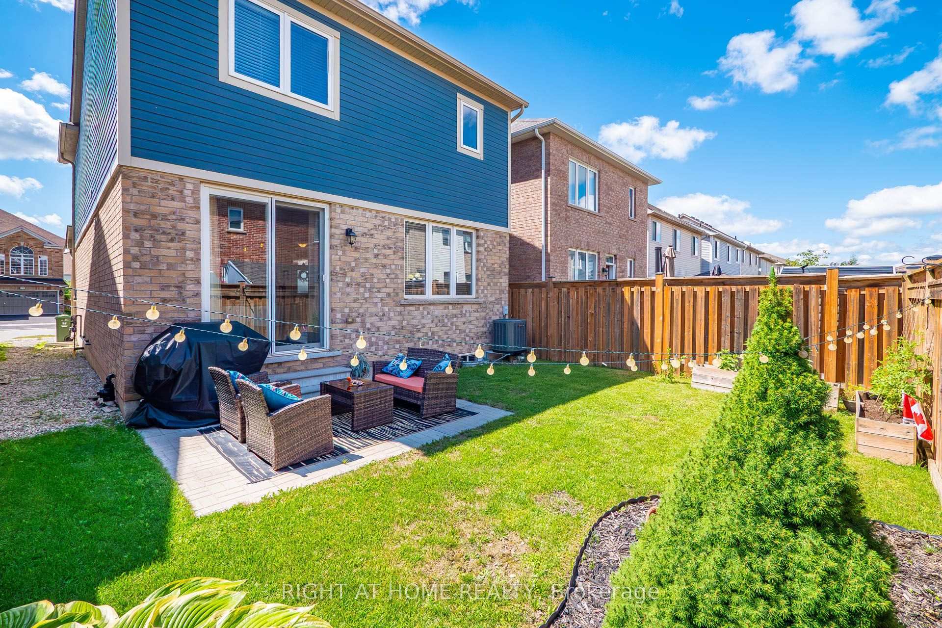 Photo 45 of 180 Spring Creek Drive, Hamilton, Waterdown — HOMEH