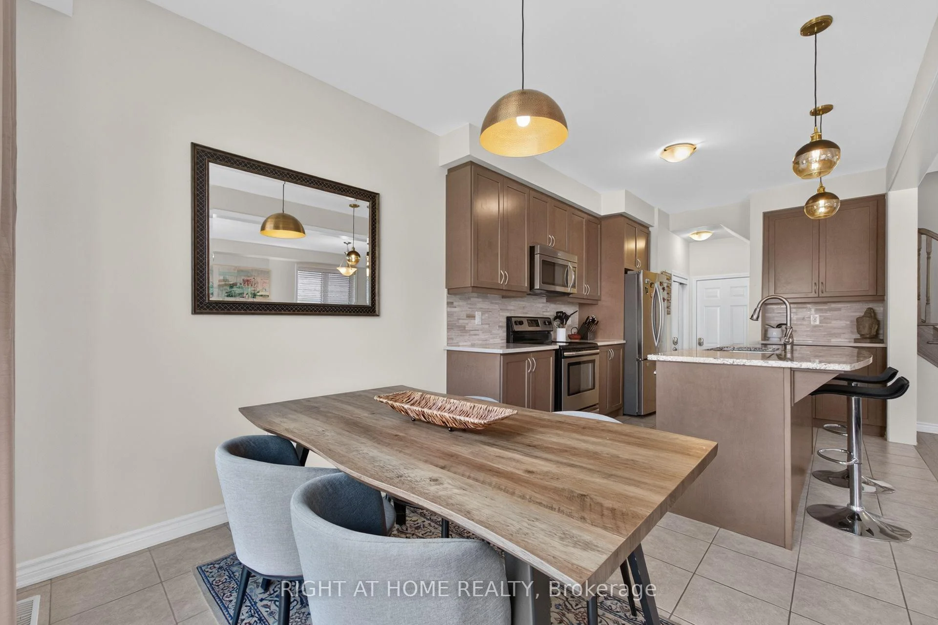 Photo 26 of 180 Spring Creek Drive, Hamilton, Waterdown — HOMEH