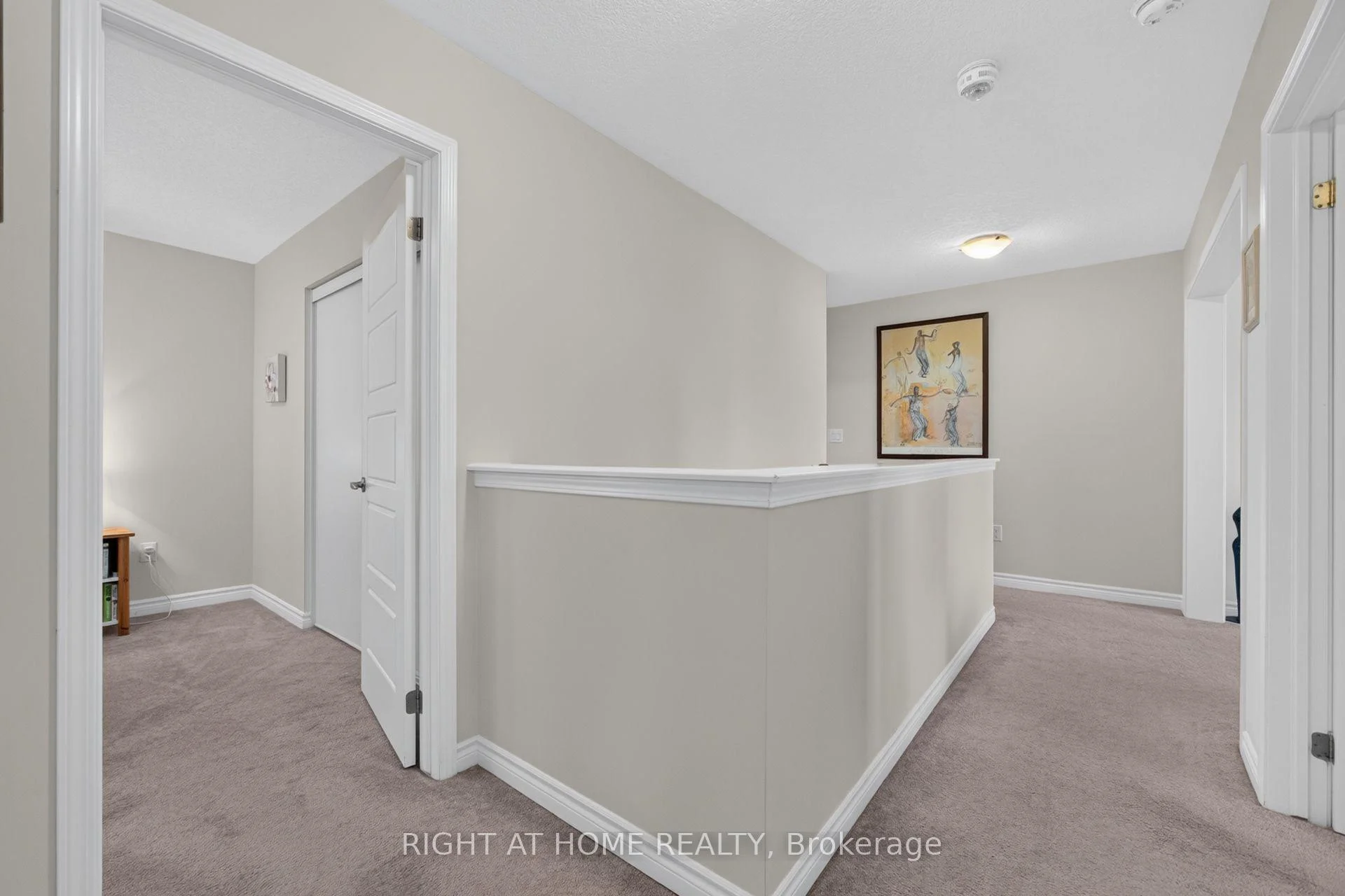 Photo 33 of 180 Spring Creek Drive, Hamilton, Waterdown — HOMEH