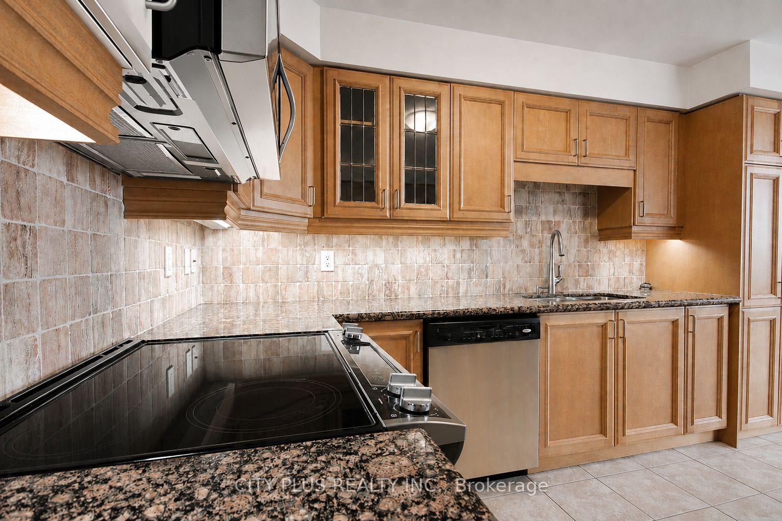 Photo 8 of Unit 1521, 80 Harrison Garden Boulevard, North York, Willowdale East — HOMEH