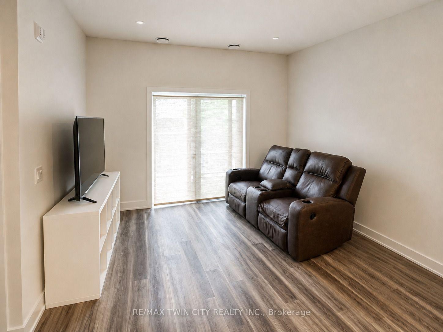 Photo 5 of Unit 216, 1100 Lackner Place, Kitchener, Grand River North — HOMEH