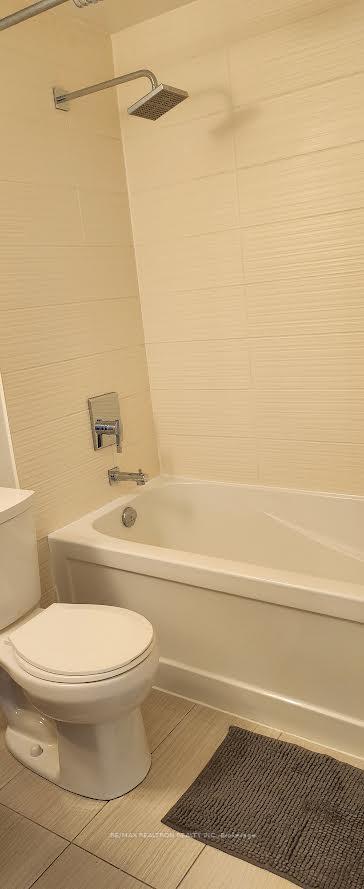 Photo 7 of 1271 Yonge Street, Markham, Grandview — HOMEH
