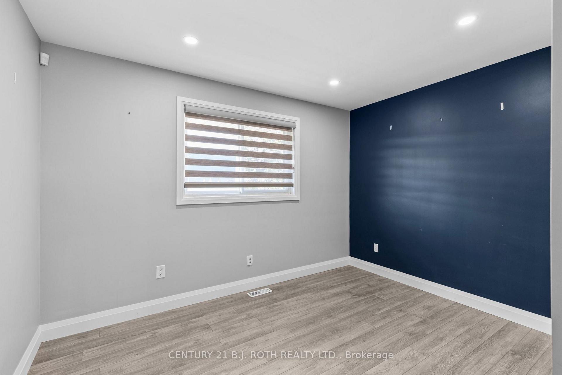 Photo 9 of 355 Mapleview Drive W, Barrie, Holly — HOMEH