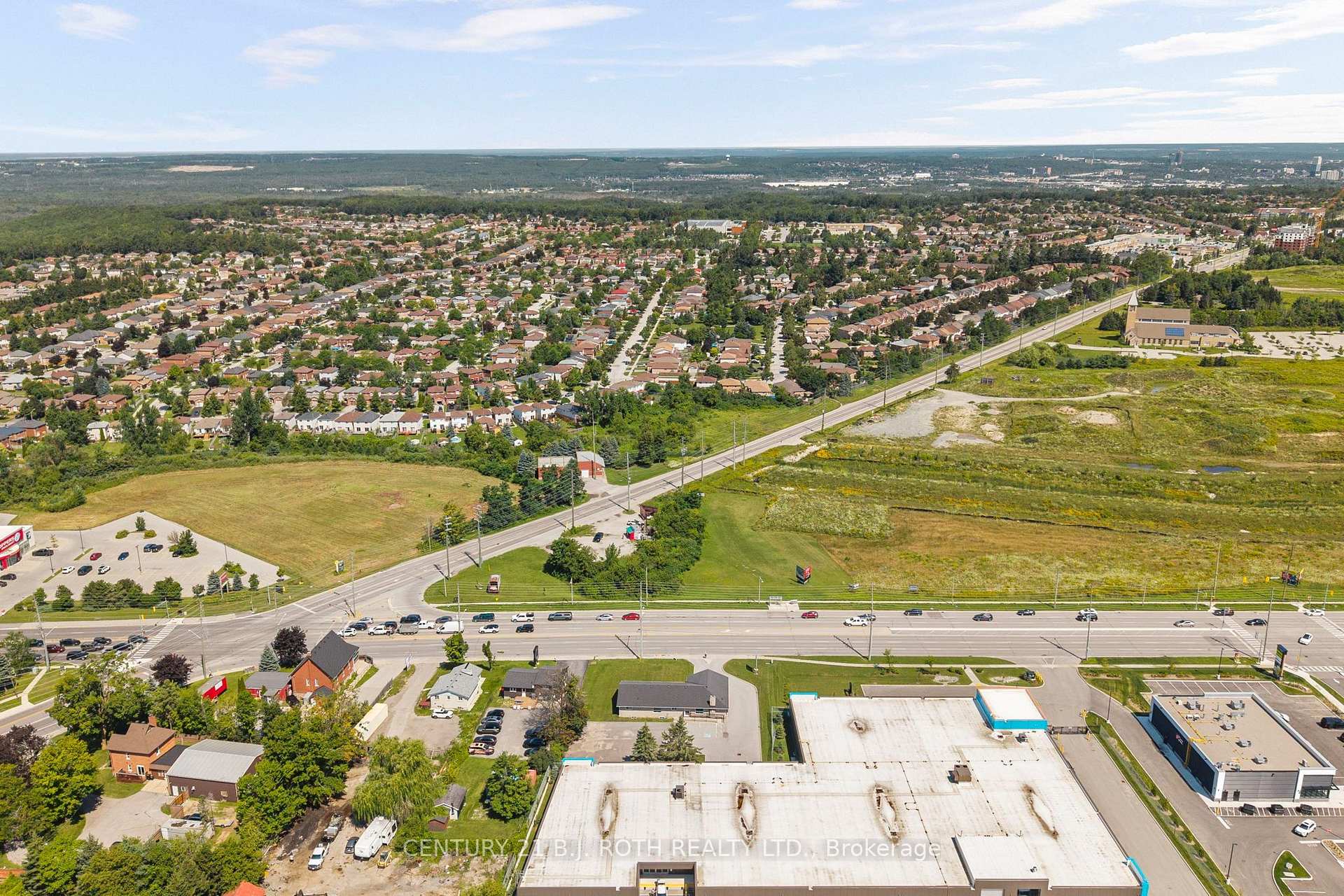 Photo 34 of 355 Mapleview Drive W, Barrie, Holly — HOMEH