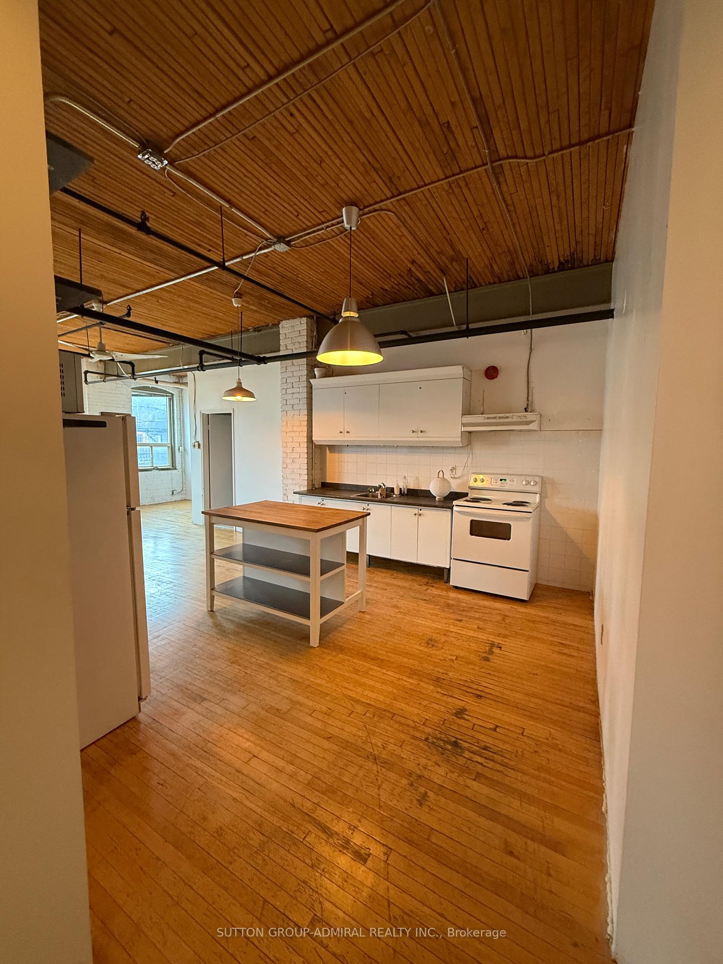 Photo 2 of Unit 201, 34 Noble Street, Toronto, Roncesvalles — HOMEH