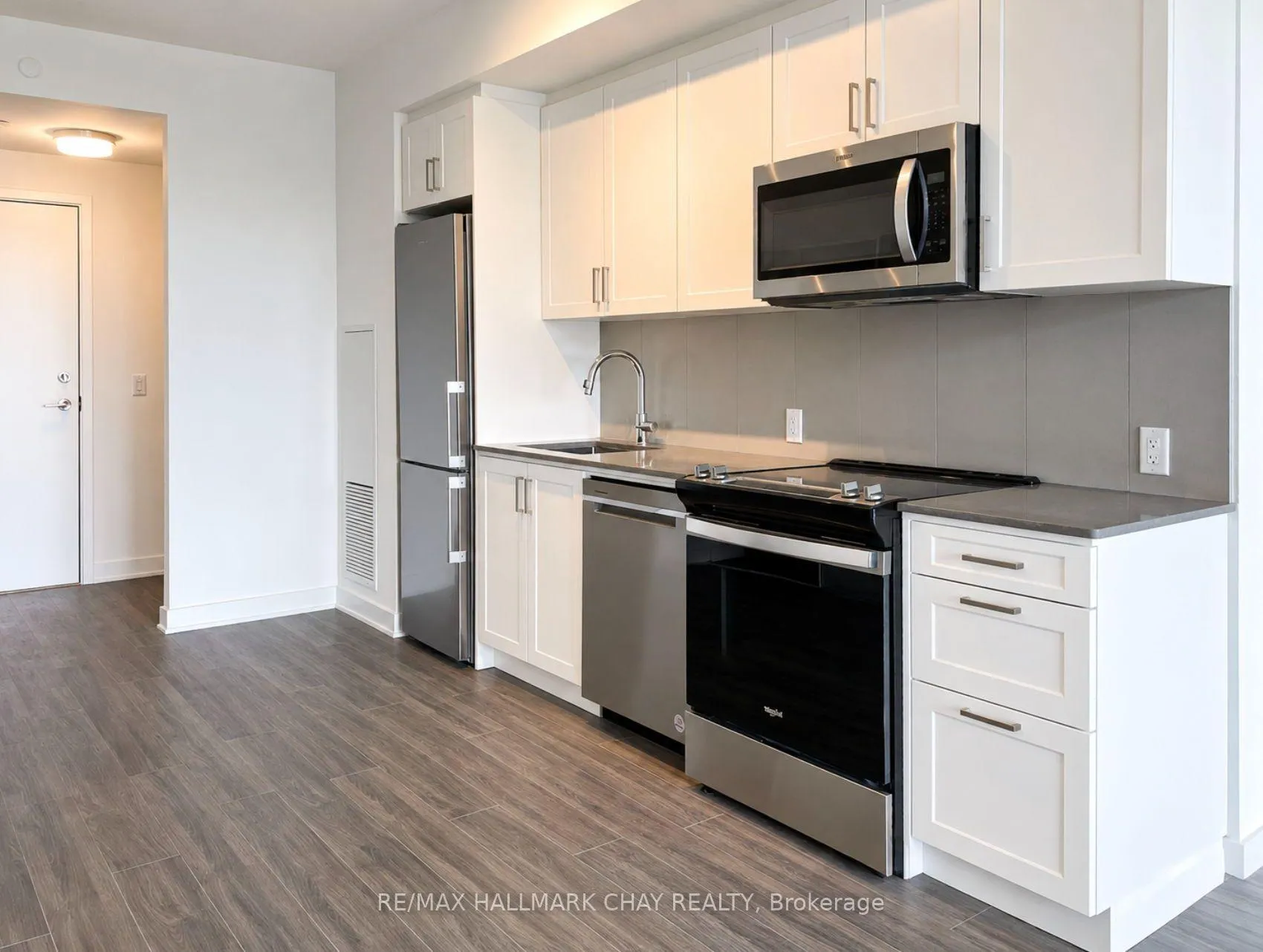 Photo 10 of Unit 317, 681 Yonge Street, Barrie, Painswick South — HOMEH