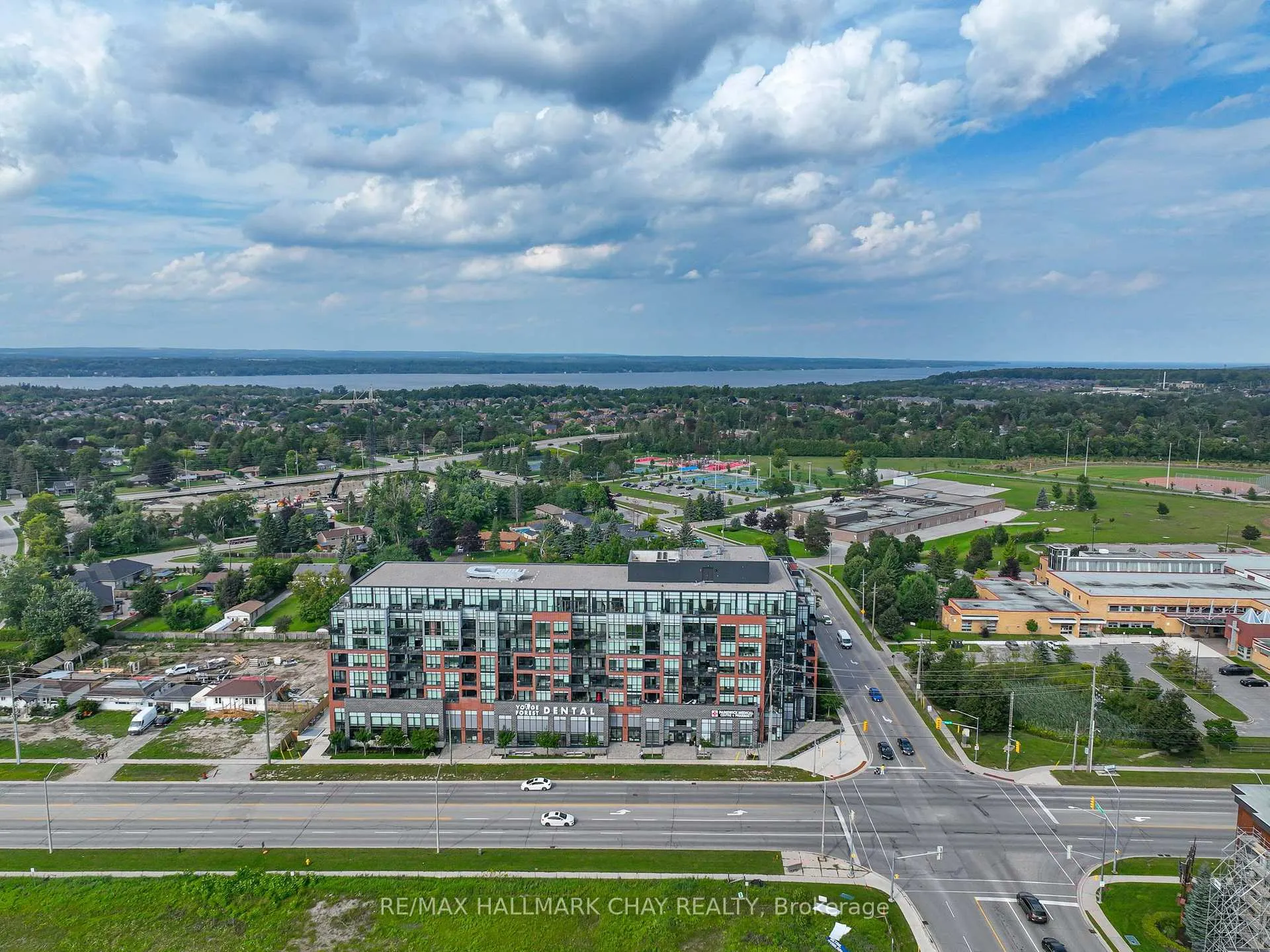Photo 13 of Unit 317, 681 Yonge Street, Barrie, Painswick South — HOMEH