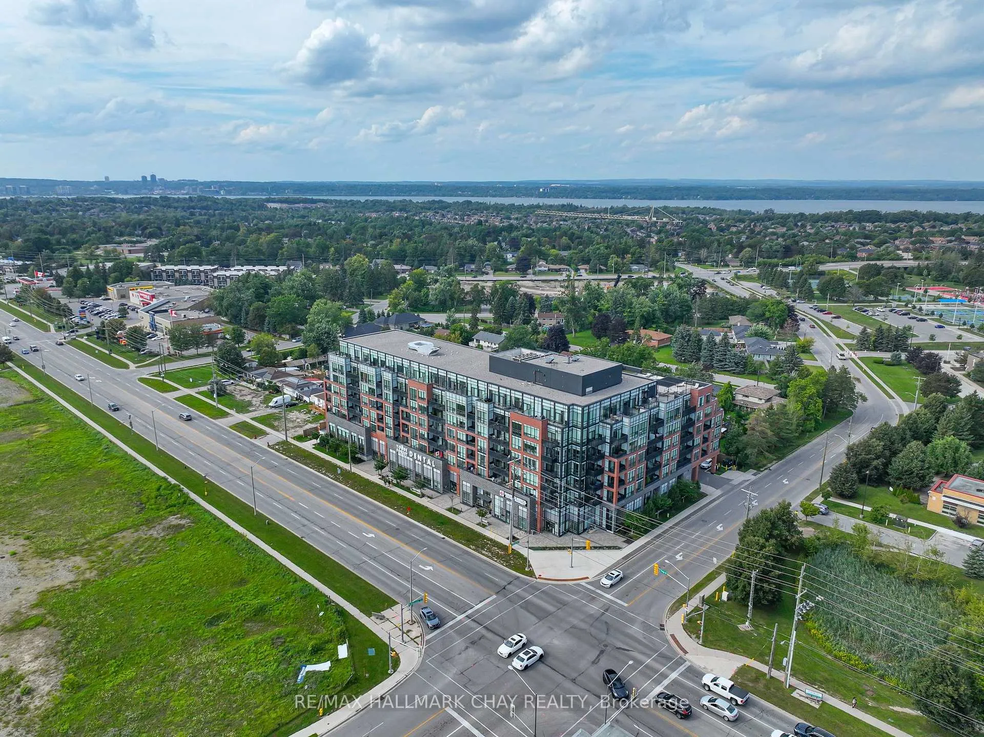 Photo 16 of Unit 317, 681 Yonge Street, Barrie, Painswick South — HOMEH