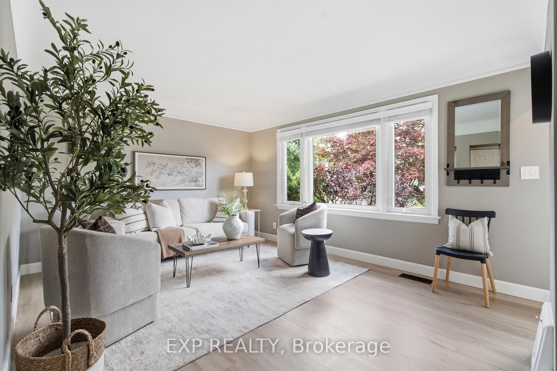 Photo 2 of 20 Hillview Street, Kitchener, Northward — HOMEH