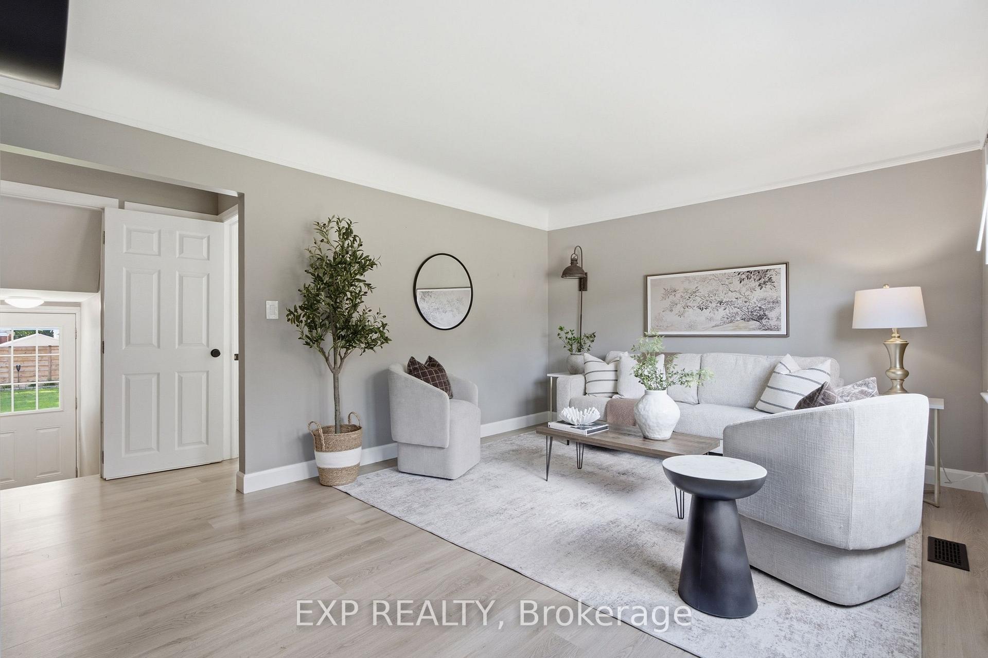 Photo 5 of 20 Hillview Street, Kitchener, Northward — HOMEH