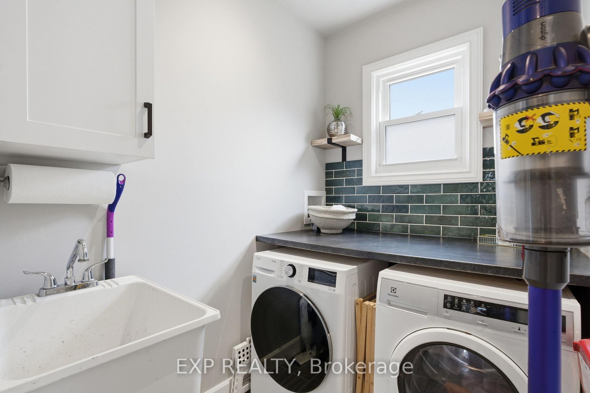 Photo 26 of 20 Hillview Street, Kitchener, Northward — HOMEH