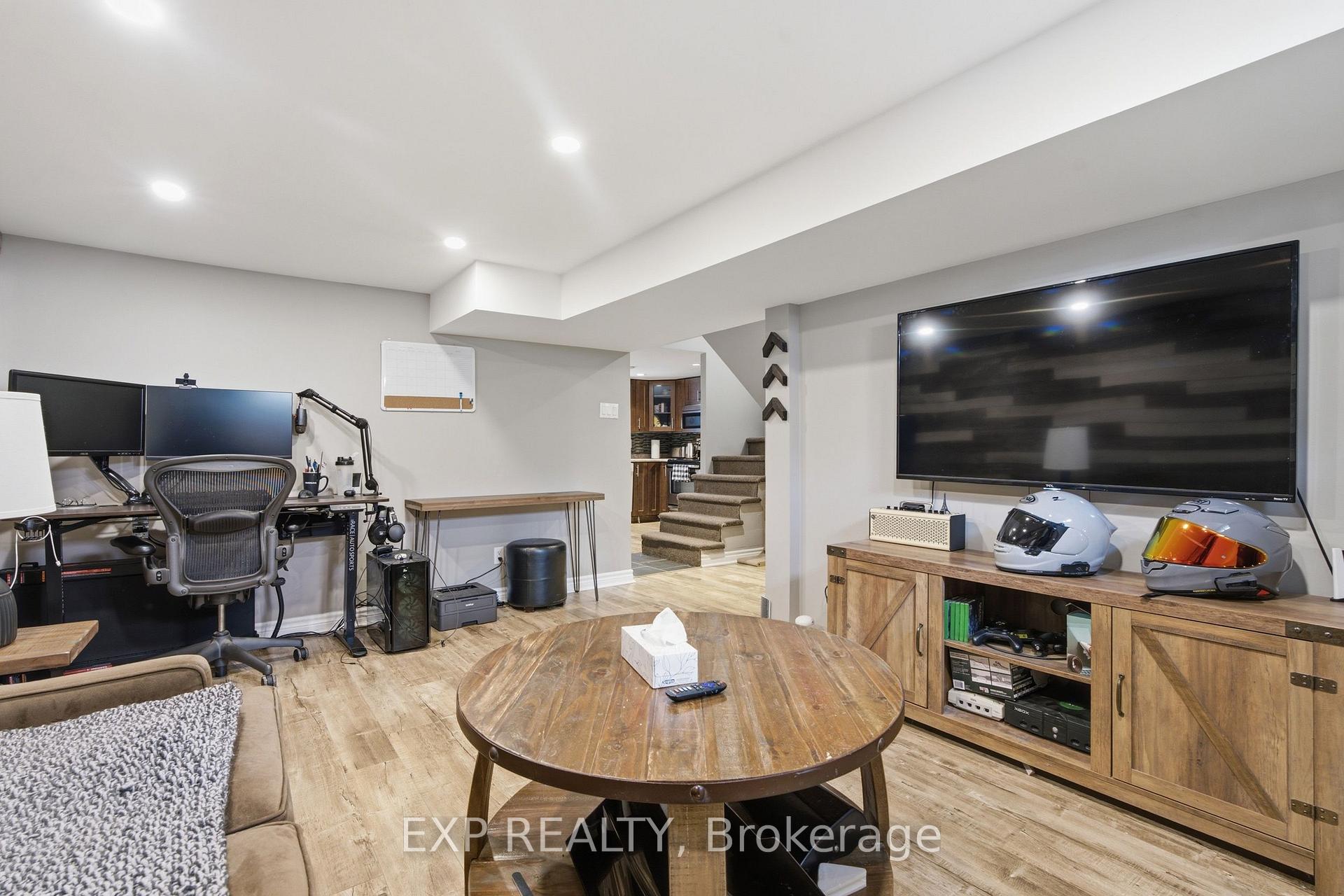 Photo 32 of 20 Hillview Street, Kitchener, Northward — HOMEH