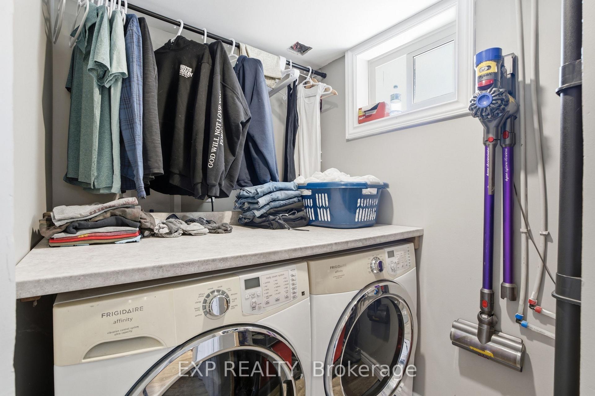 Photo 37 of 20 Hillview Street, Kitchener, Northward — HOMEH