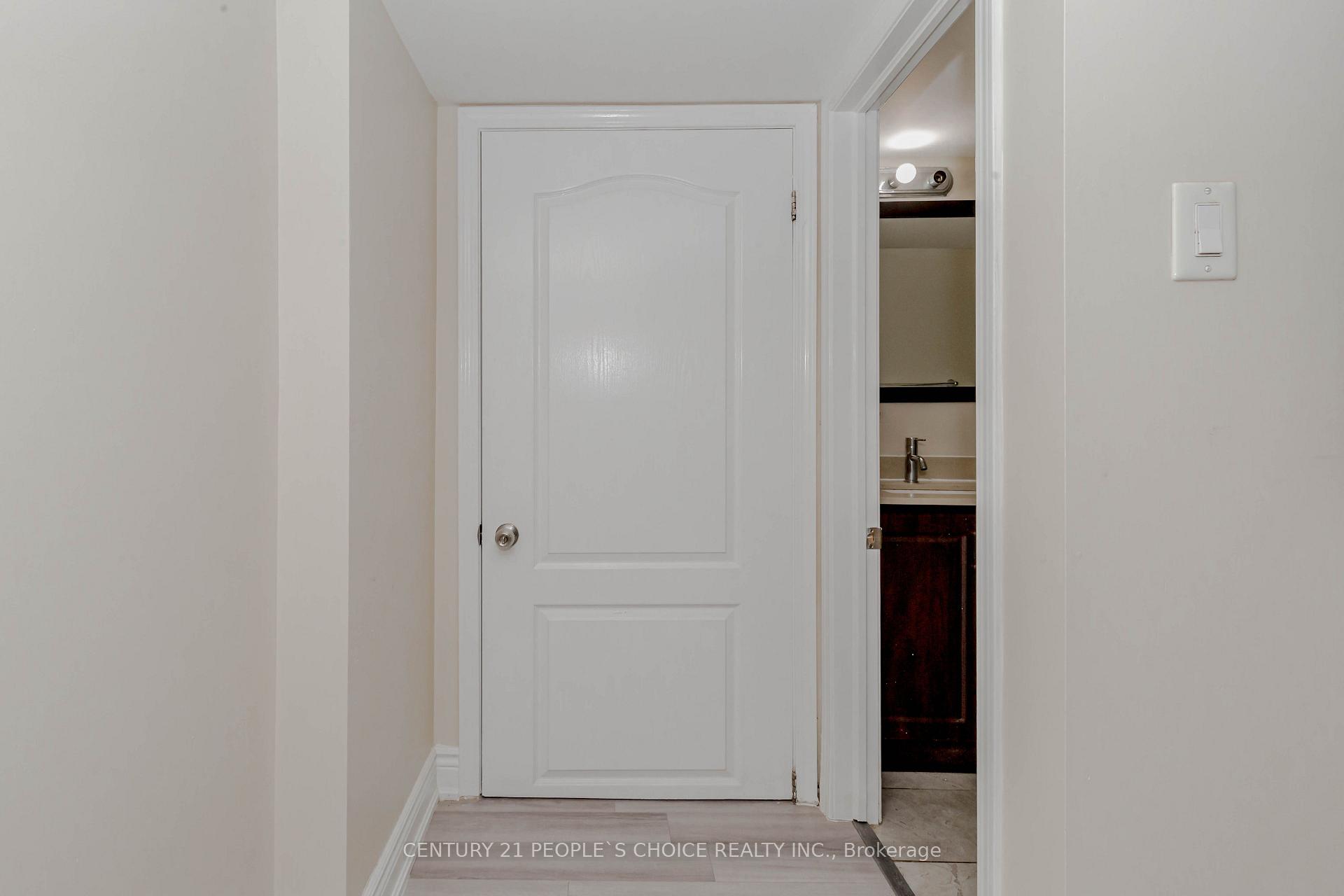 Photo 16 of 215 Jeffcoat Drive, Etobicoke, West Humber-Clairville — HOMEH
