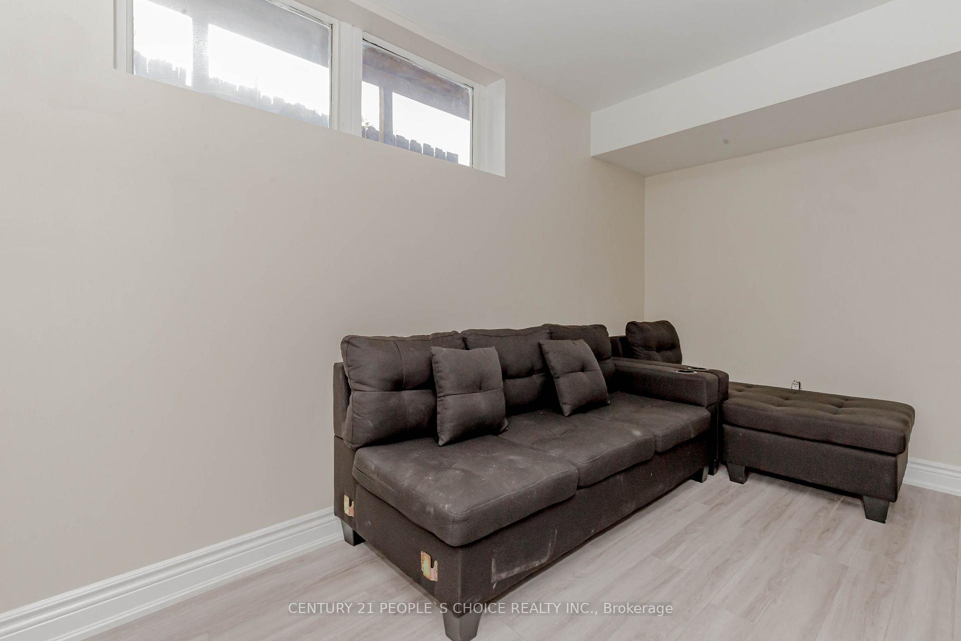 Photo 23 of 215 Jeffcoat Drive, Etobicoke, West Humber-Clairville — HOMEH