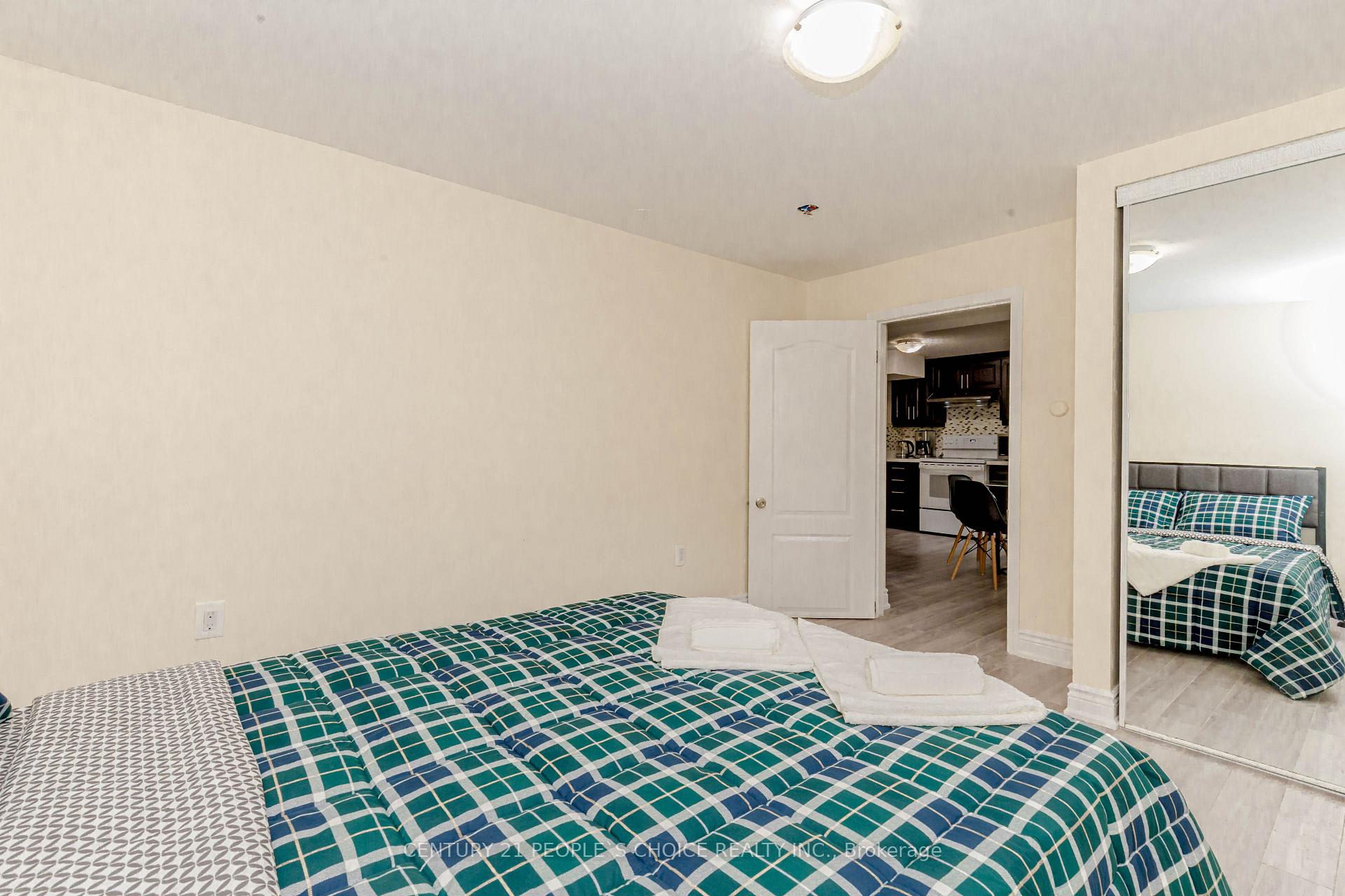 Photo 33 of 215 Jeffcoat Drive, Etobicoke, West Humber-Clairville — HOMEH