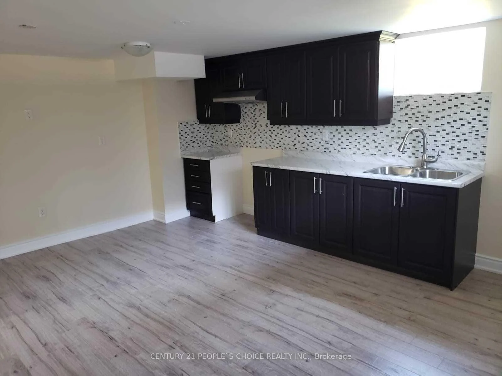 Photo 2 of 215 Jeffcoat Drive, Etobicoke, West Humber-Clairville — HOMEH