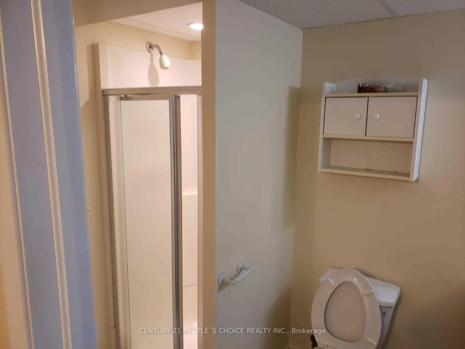 Photo 4 of 215 Jeffcoat Drive, Etobicoke, West Humber-Clairville — HOMEH
