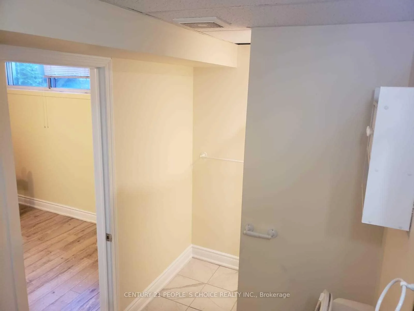Photo 5 of 215 Jeffcoat Drive, Etobicoke, West Humber-Clairville — HOMEH