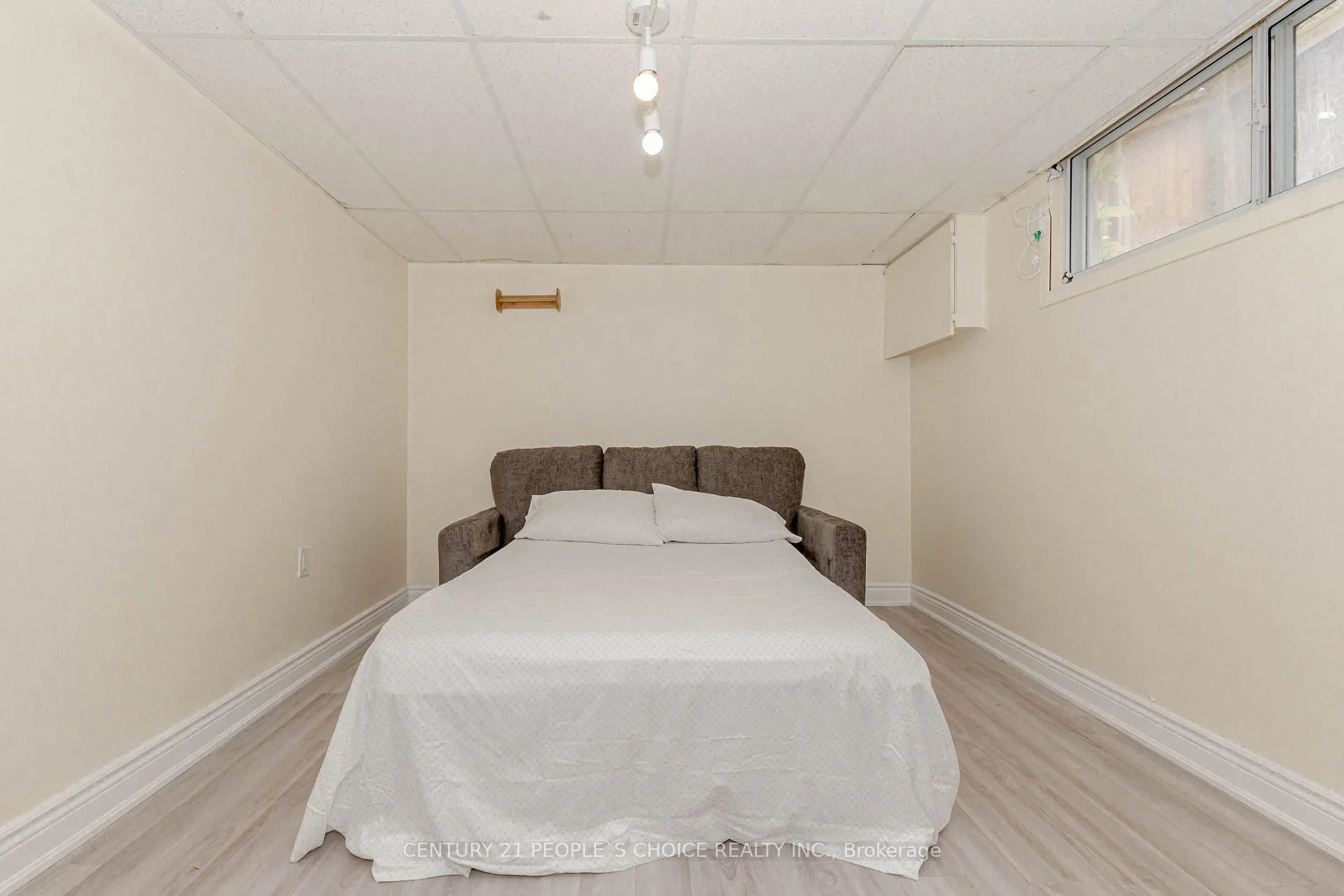 Photo 42 of 215 Jeffcoat Drive, Etobicoke, West Humber-Clairville — HOMEH