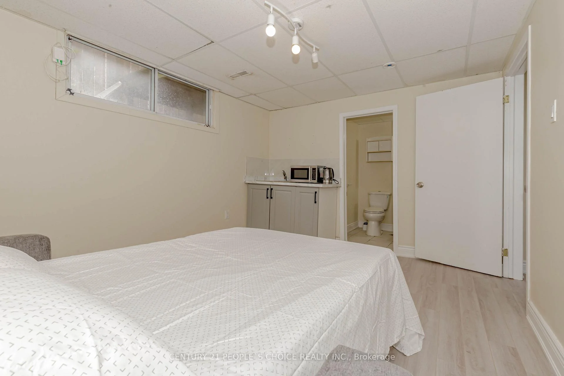 Photo 45 of 215 Jeffcoat Drive, Etobicoke, West Humber-Clairville — HOMEH