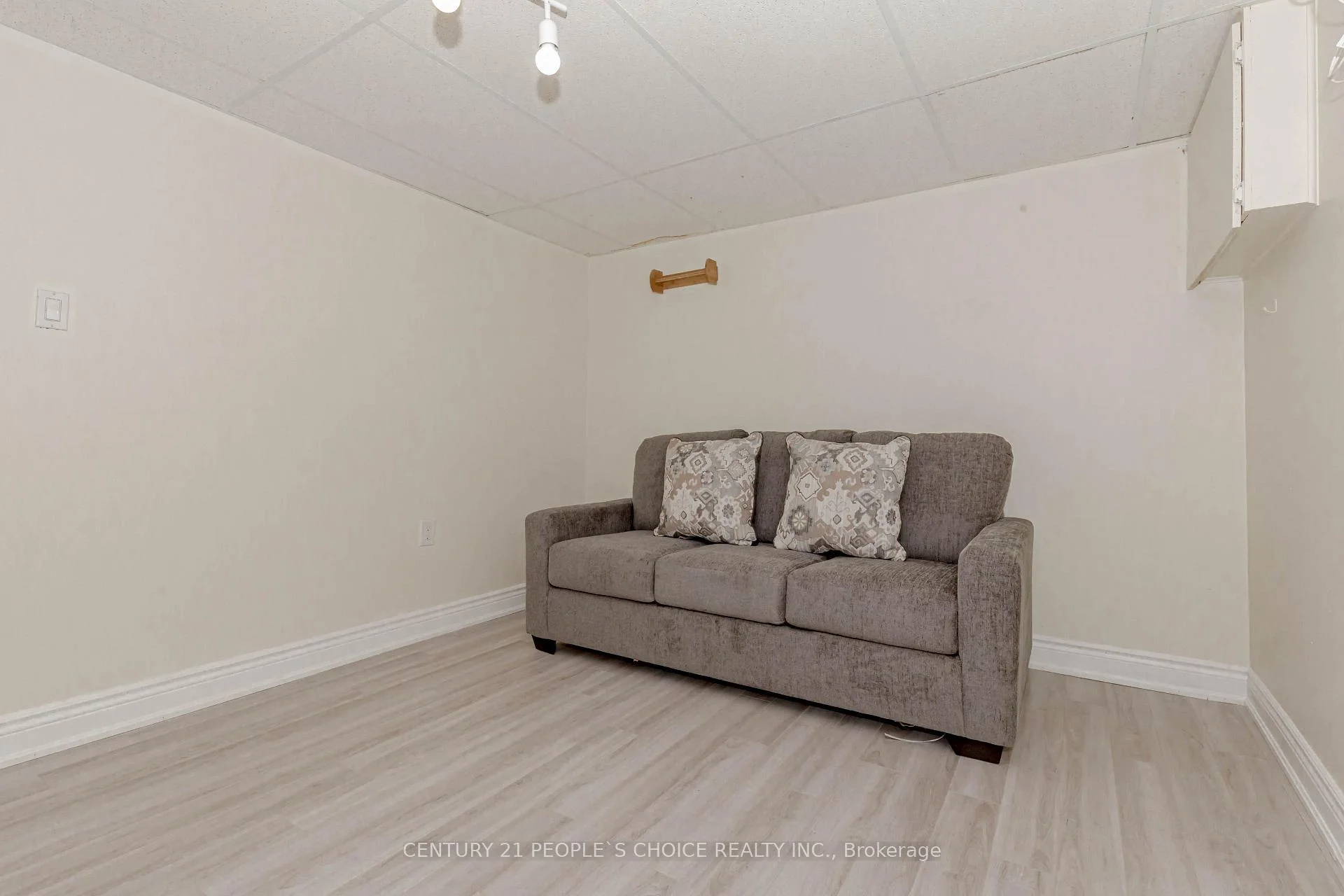 Photo 49 of 215 Jeffcoat Drive, Etobicoke, West Humber-Clairville — HOMEH