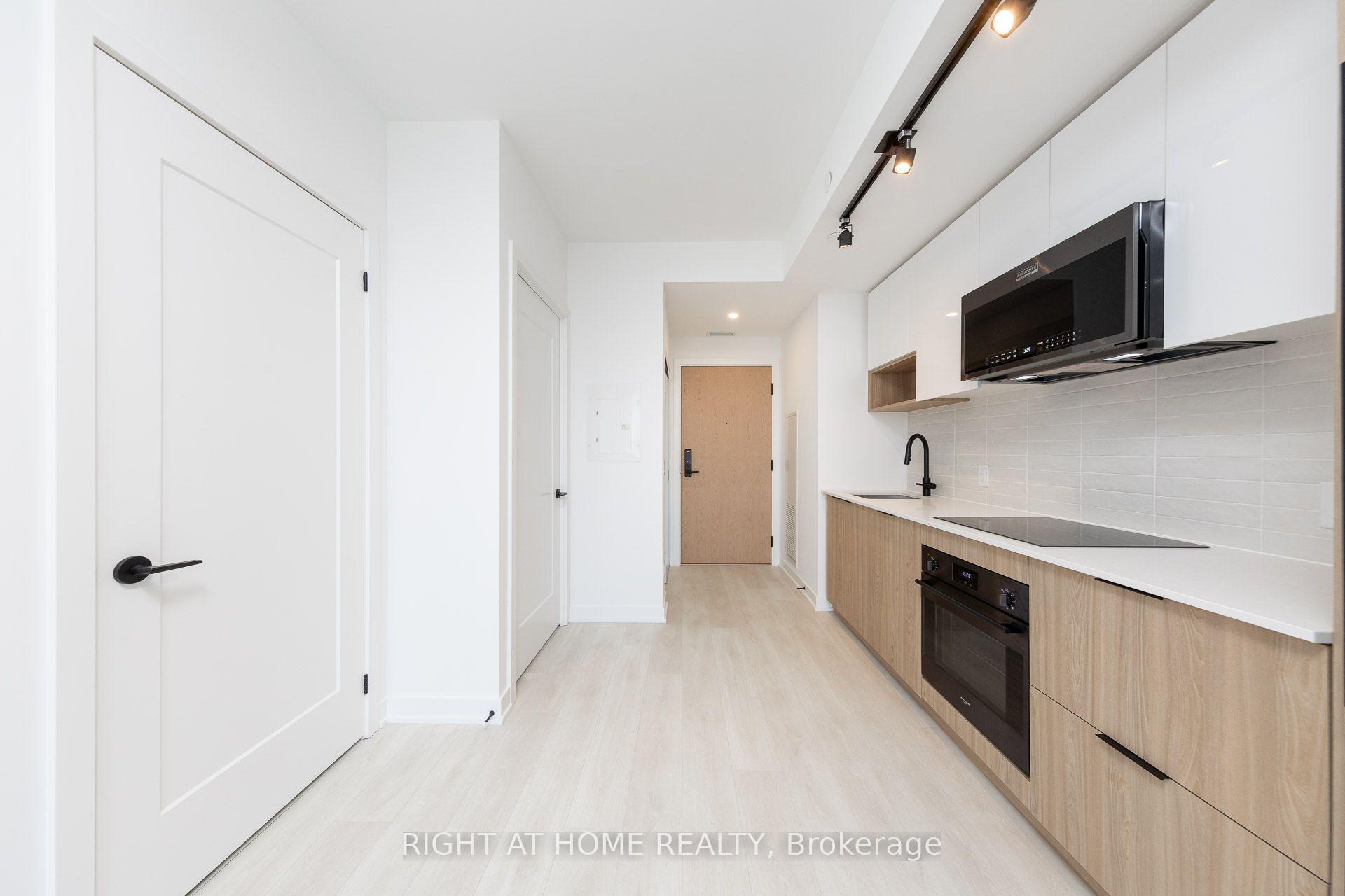 Photo 3 of Unit 2211, 5 Defries Street, Toronto, Regent Park — HOMEH