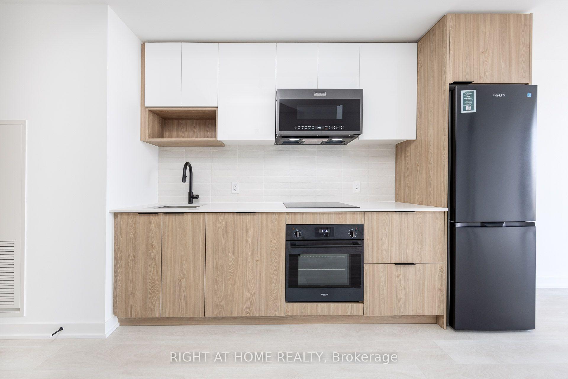 Photo 4 of Unit 2211, 5 Defries Street, Toronto, Regent Park — HOMEH
