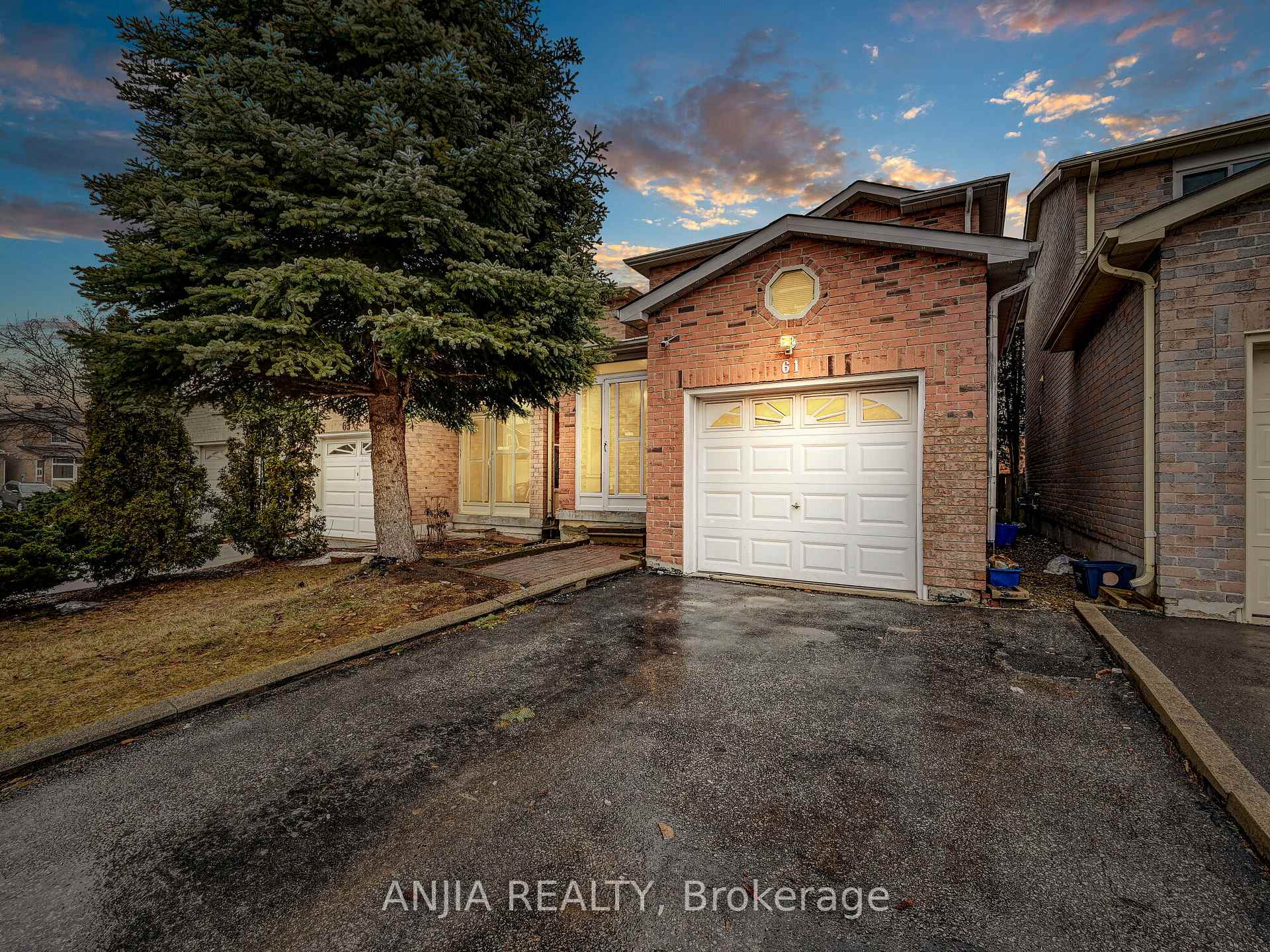 Photo 1 of 61 Sorrell Crescent, Markham, Milliken Mills East — HOMEH