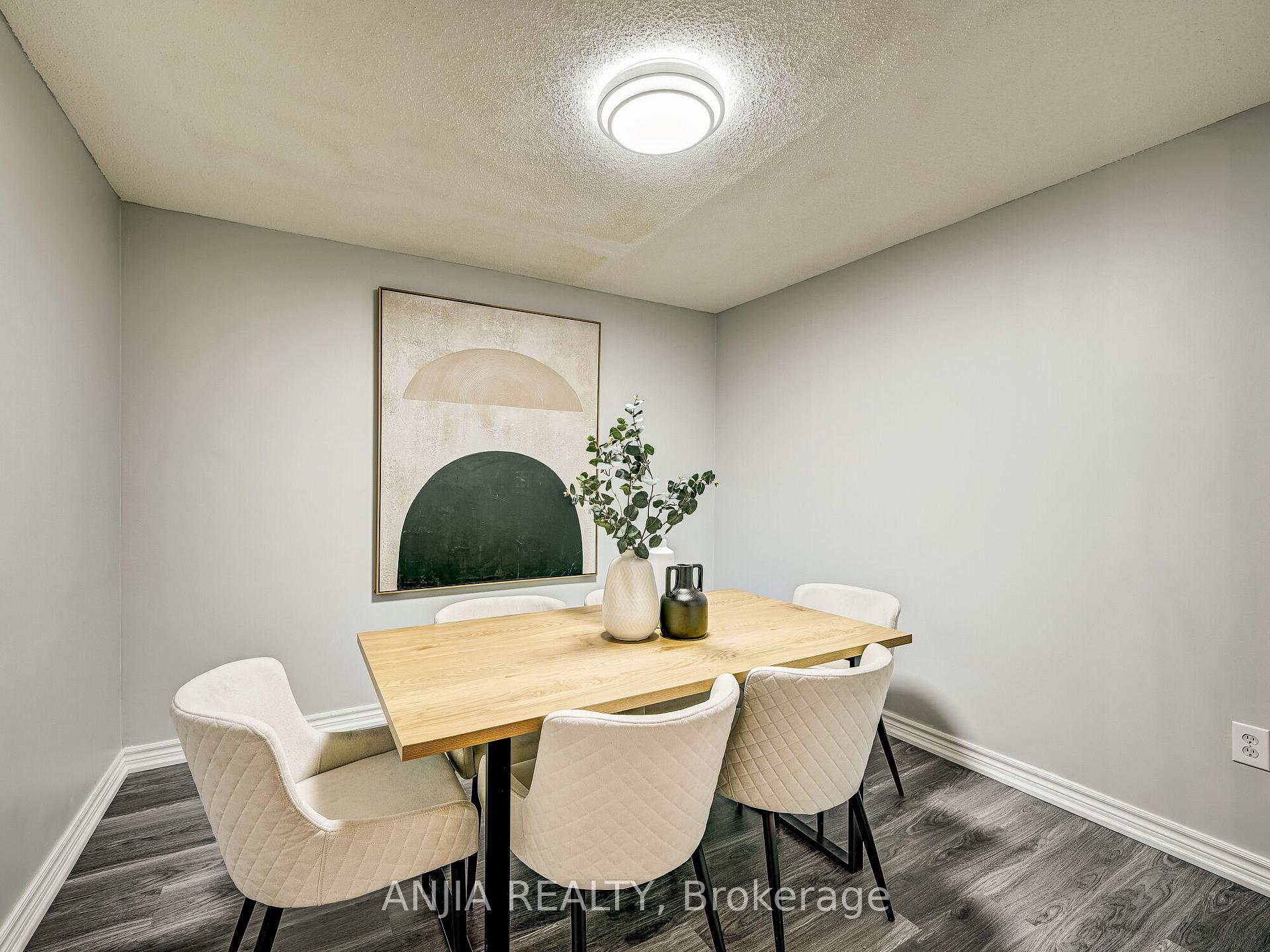 Photo 4 of 61 Sorrell Crescent, Markham, Milliken Mills East — HOMEH
