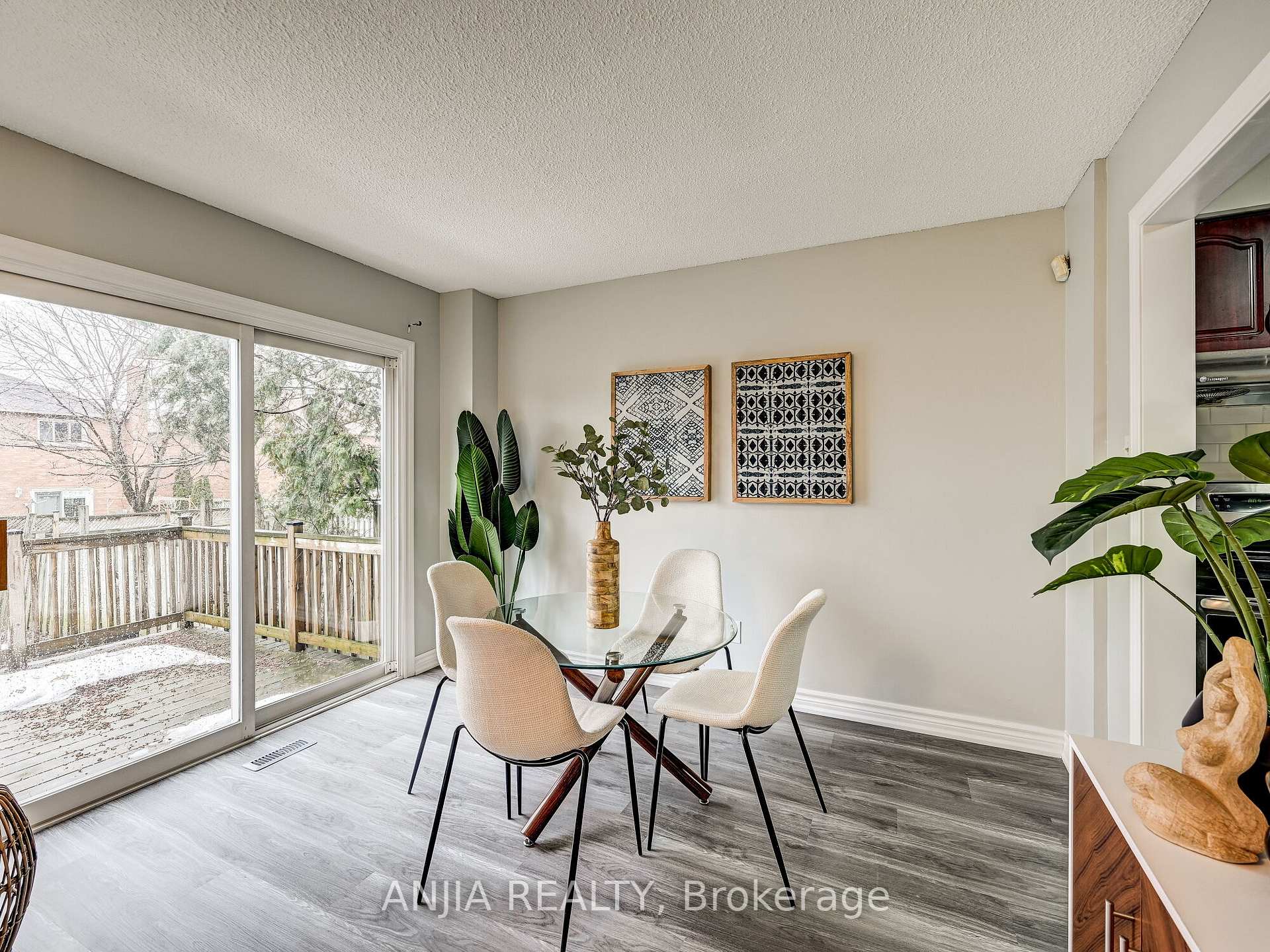 Photo 6 of 61 Sorrell Crescent, Markham, Milliken Mills East — HOMEH