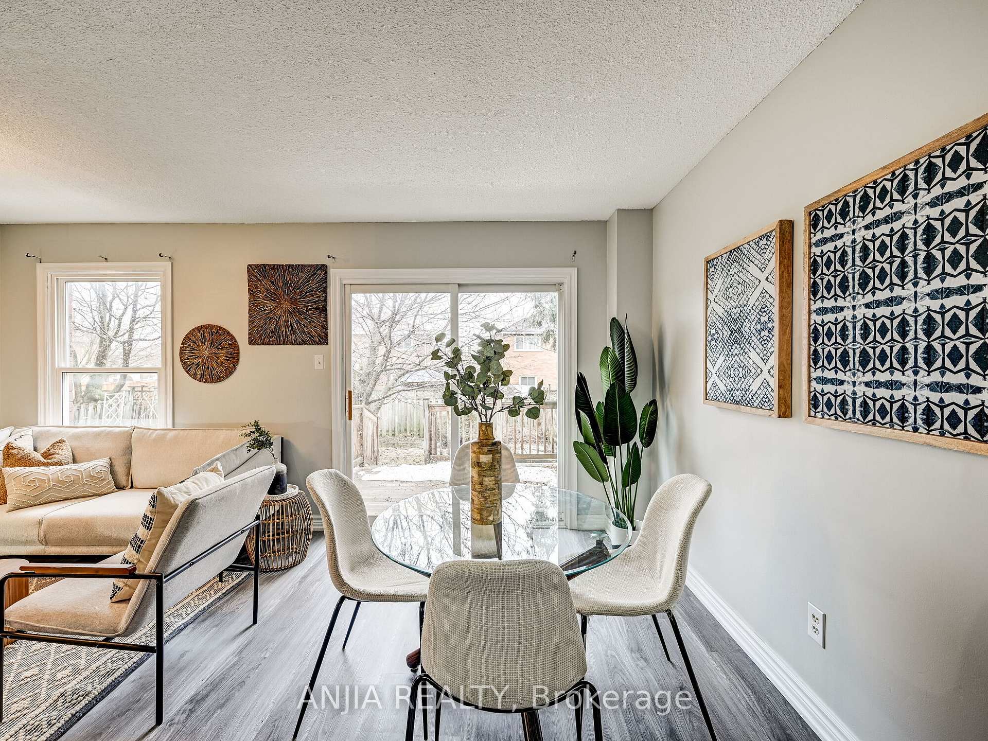 Photo 7 of 61 Sorrell Crescent, Markham, Milliken Mills East — HOMEH