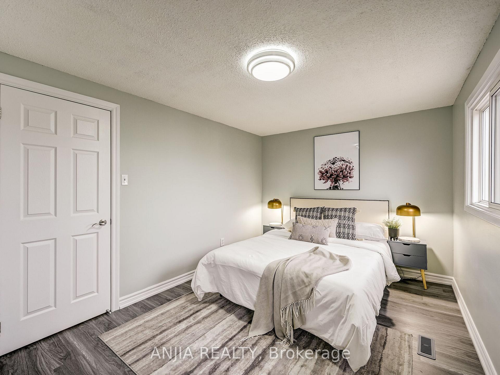 Photo 12 of 61 Sorrell Crescent, Markham, Milliken Mills East — HOMEH
