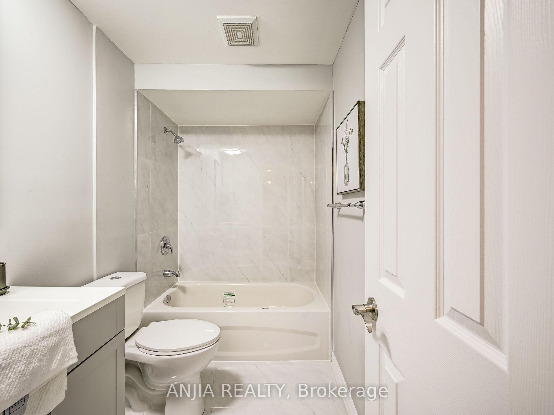 Photo 17 of 61 Sorrell Crescent, Markham, Milliken Mills East — HOMEH