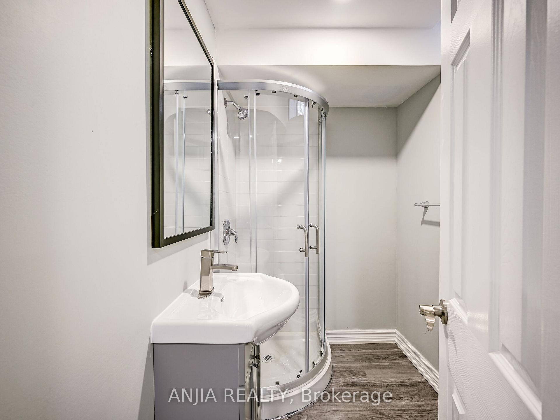 Photo 21 of 61 Sorrell Crescent, Markham, Milliken Mills East — HOMEH