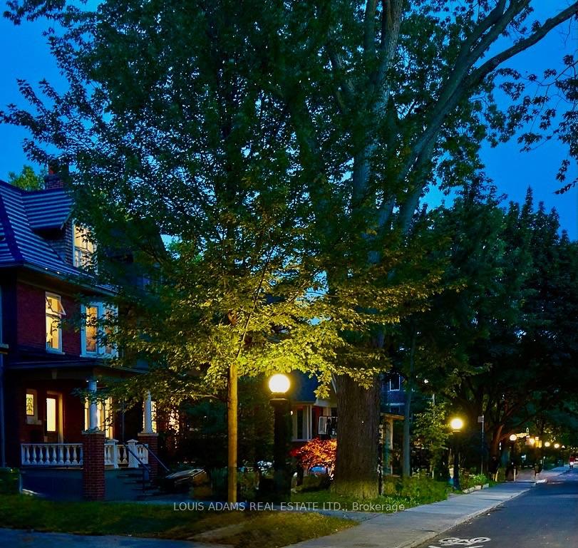Photo 8 of 499 Palmerston Boulevard, Toronto, Palmerston-Little Italy — HOMEH