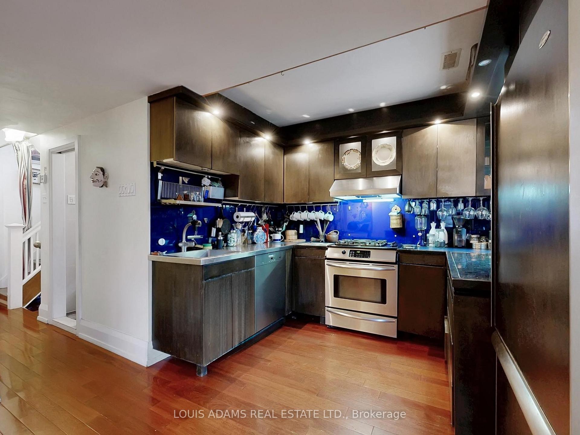 Photo 15 of 499 Palmerston Boulevard, Toronto, Palmerston-Little Italy — HOMEH