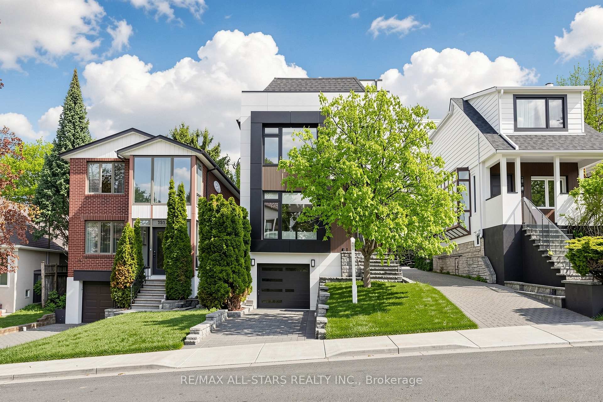 Photo 3 of 127 Banff Road, Toronto, Mount Pleasant East — HOMEH