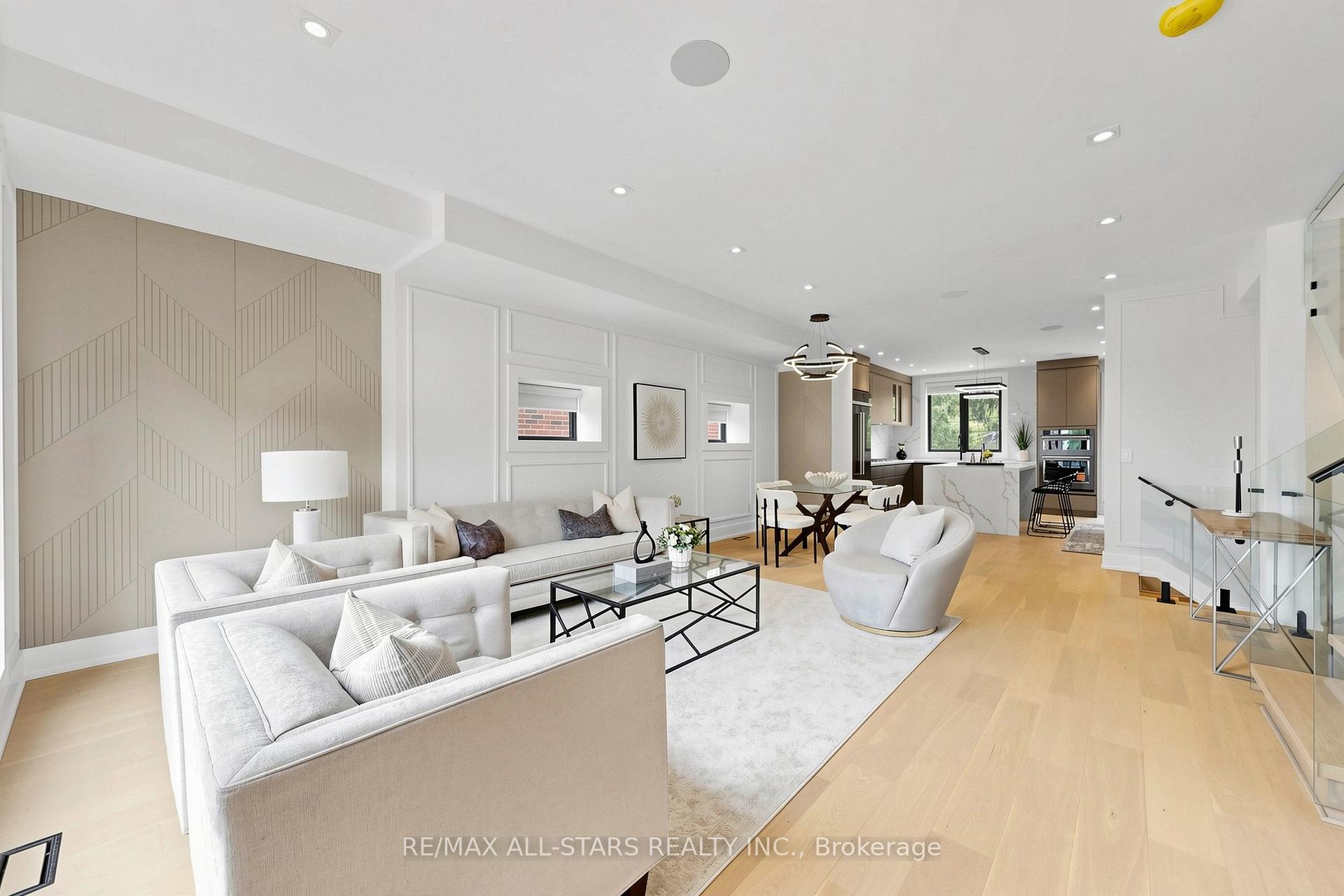 Photo 7 of 127 Banff Road, Toronto, Mount Pleasant East — HOMEH