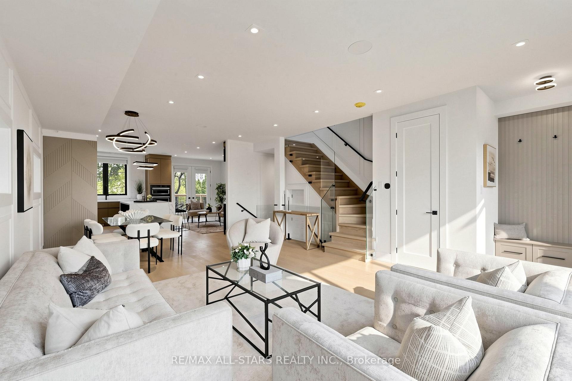 Photo 9 of 127 Banff Road, Toronto, Mount Pleasant East — HOMEH