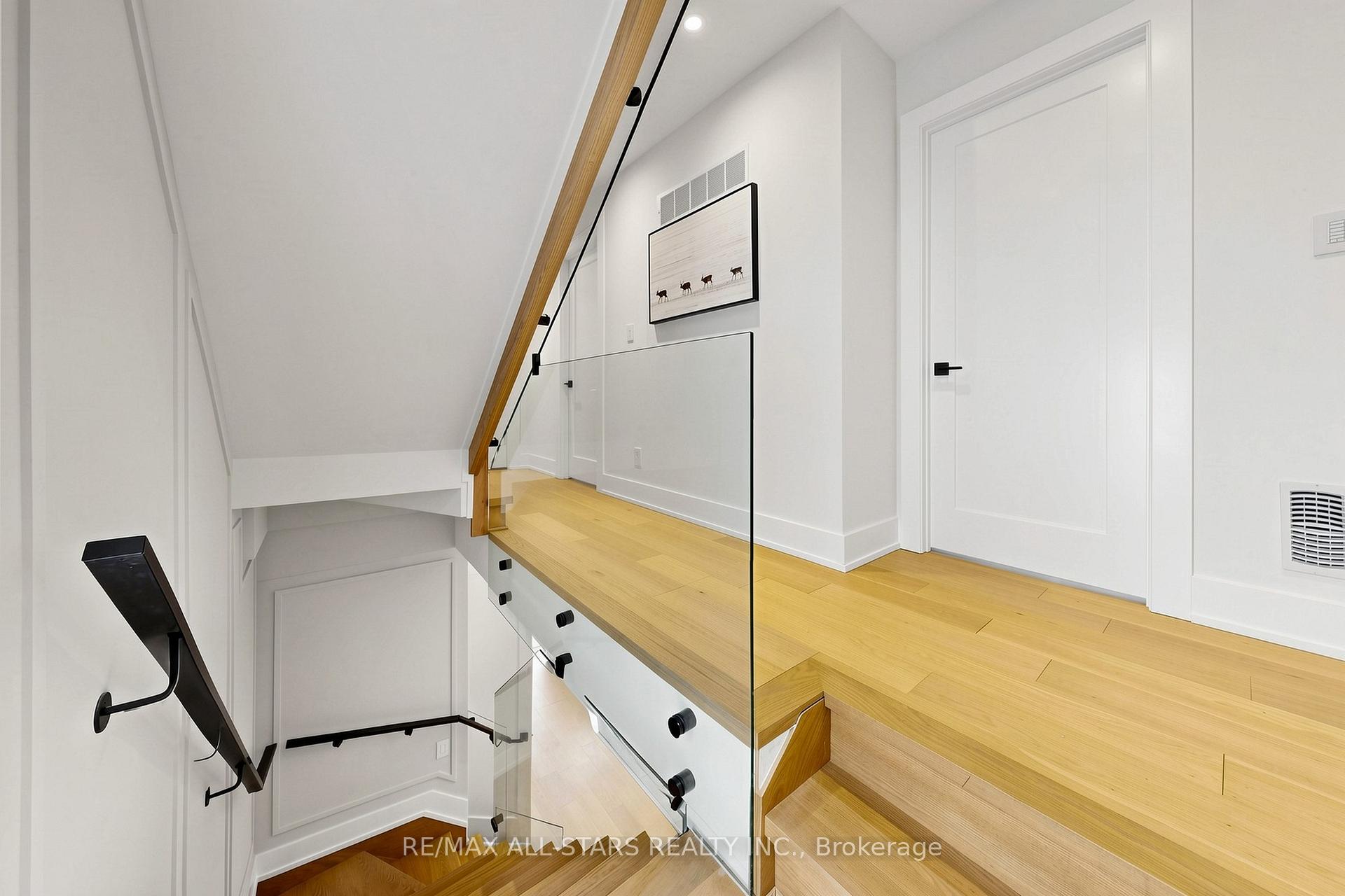 Photo 22 of 127 Banff Road, Toronto, Mount Pleasant East — HOMEH