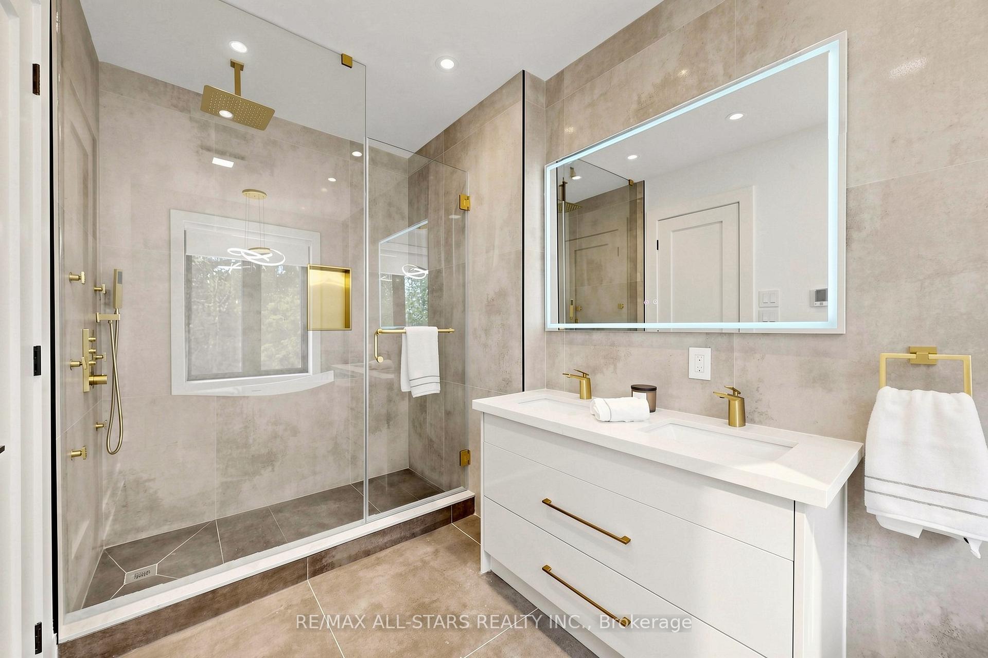 Photo 27 of 127 Banff Road, Toronto, Mount Pleasant East — HOMEH