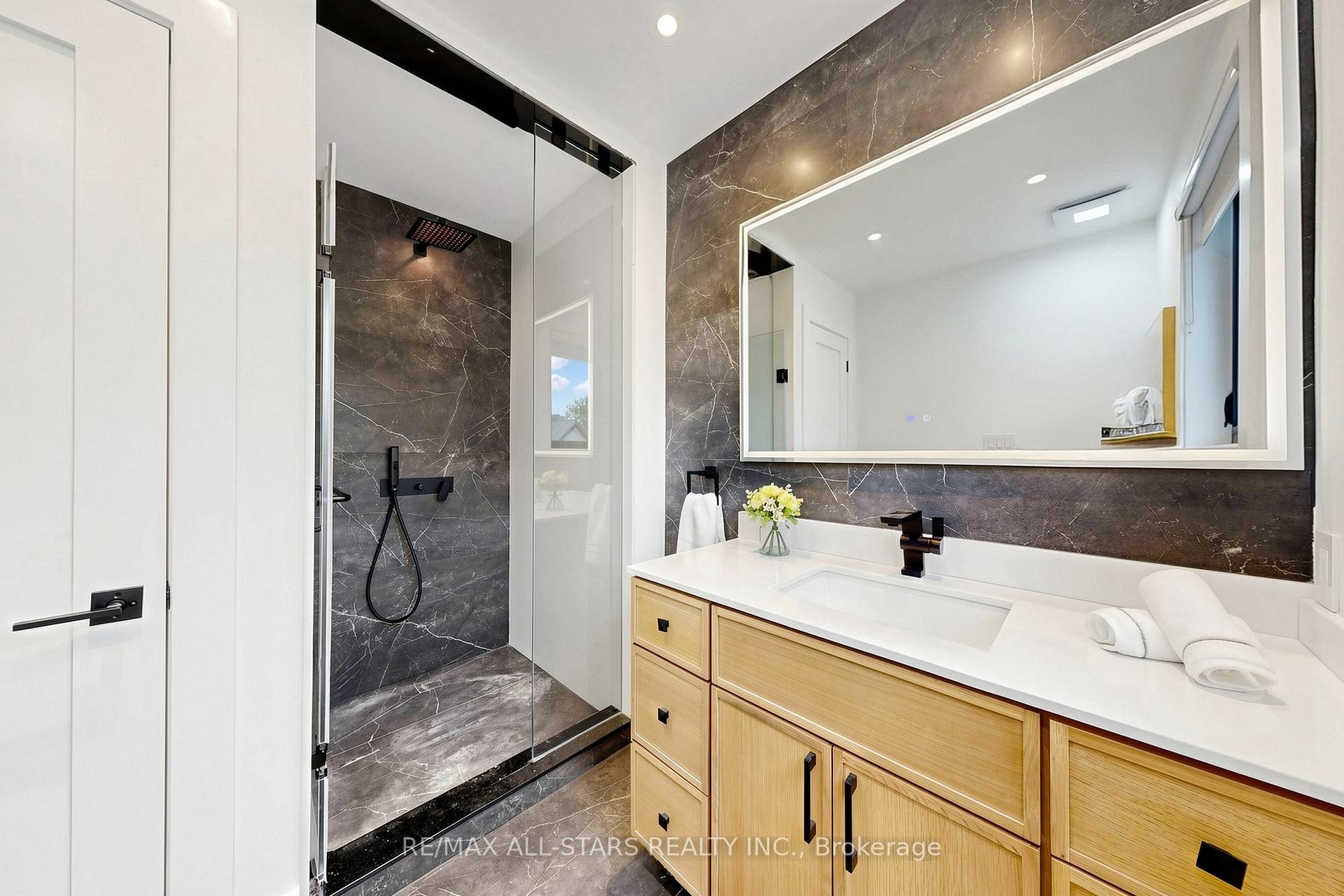 Photo 31 of 127 Banff Road, Toronto, Mount Pleasant East — HOMEH
