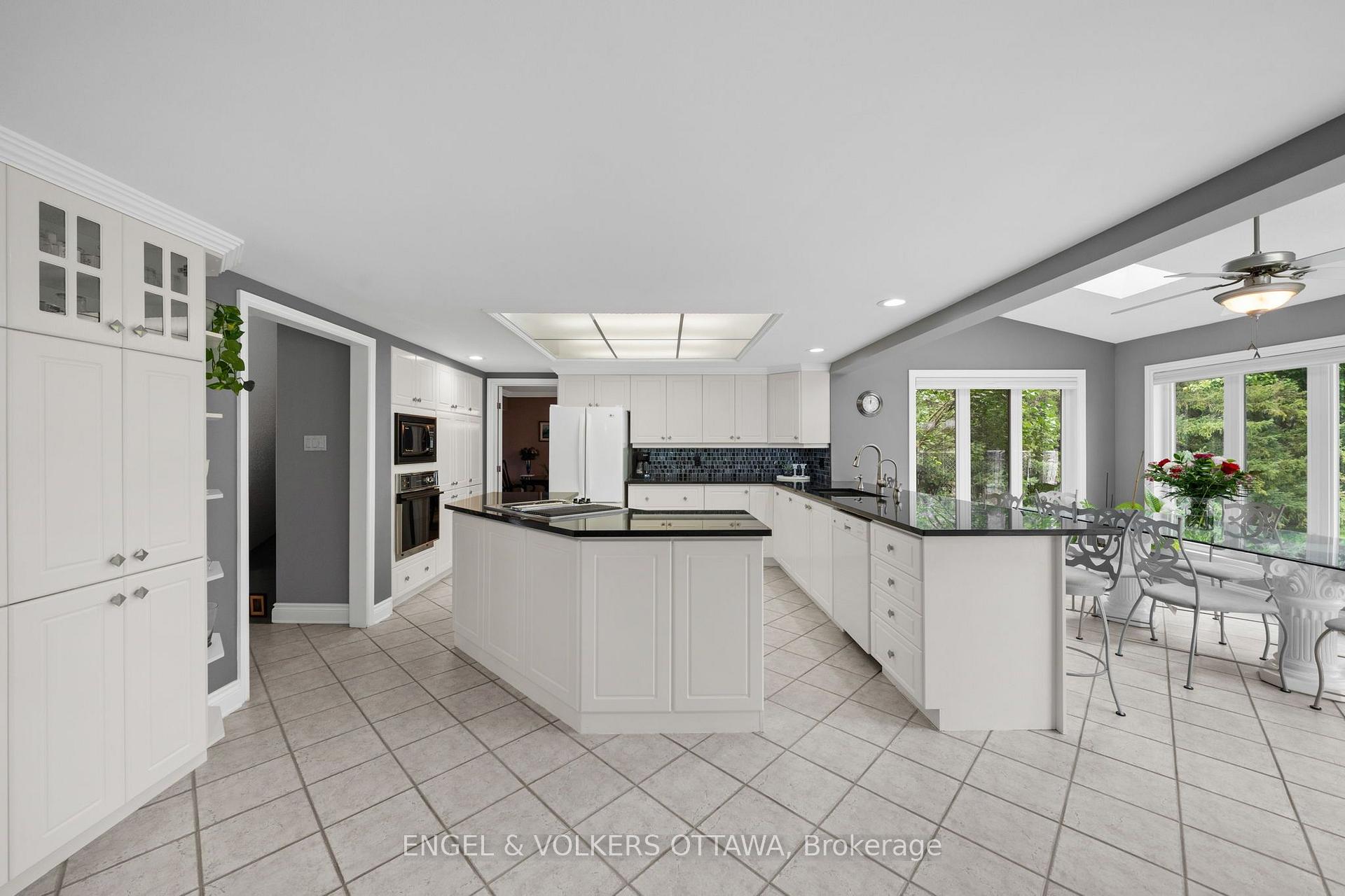 Photo 36 of 1088 Bravar Drive, Ottawa, Manotick Long Island & Nicholls Island — HOMEH