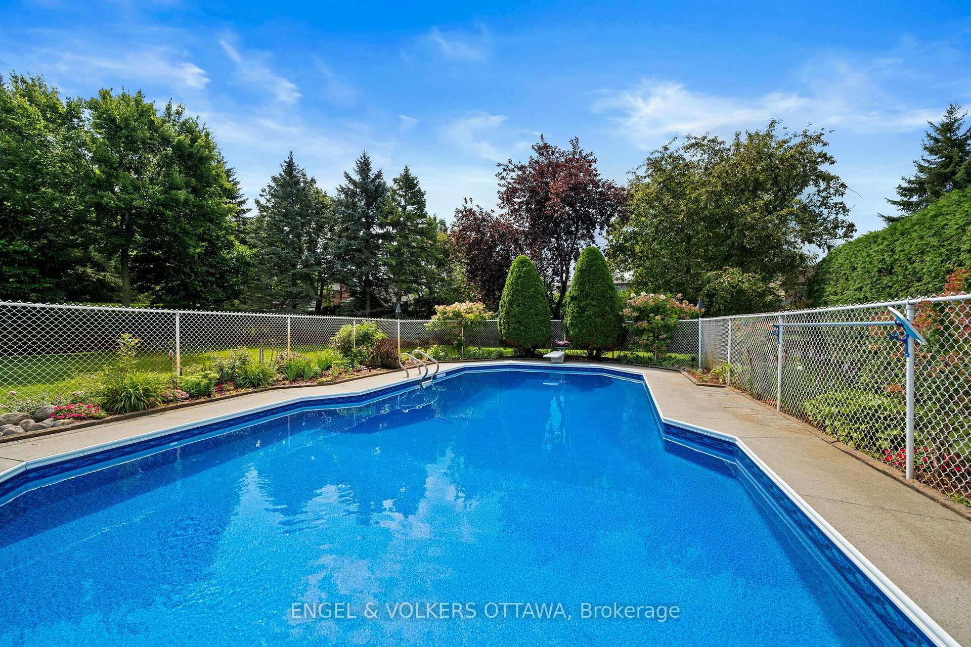 Photo 77 of 1088 Bravar Drive, Ottawa, Manotick Long Island & Nicholls Island — HOMEH