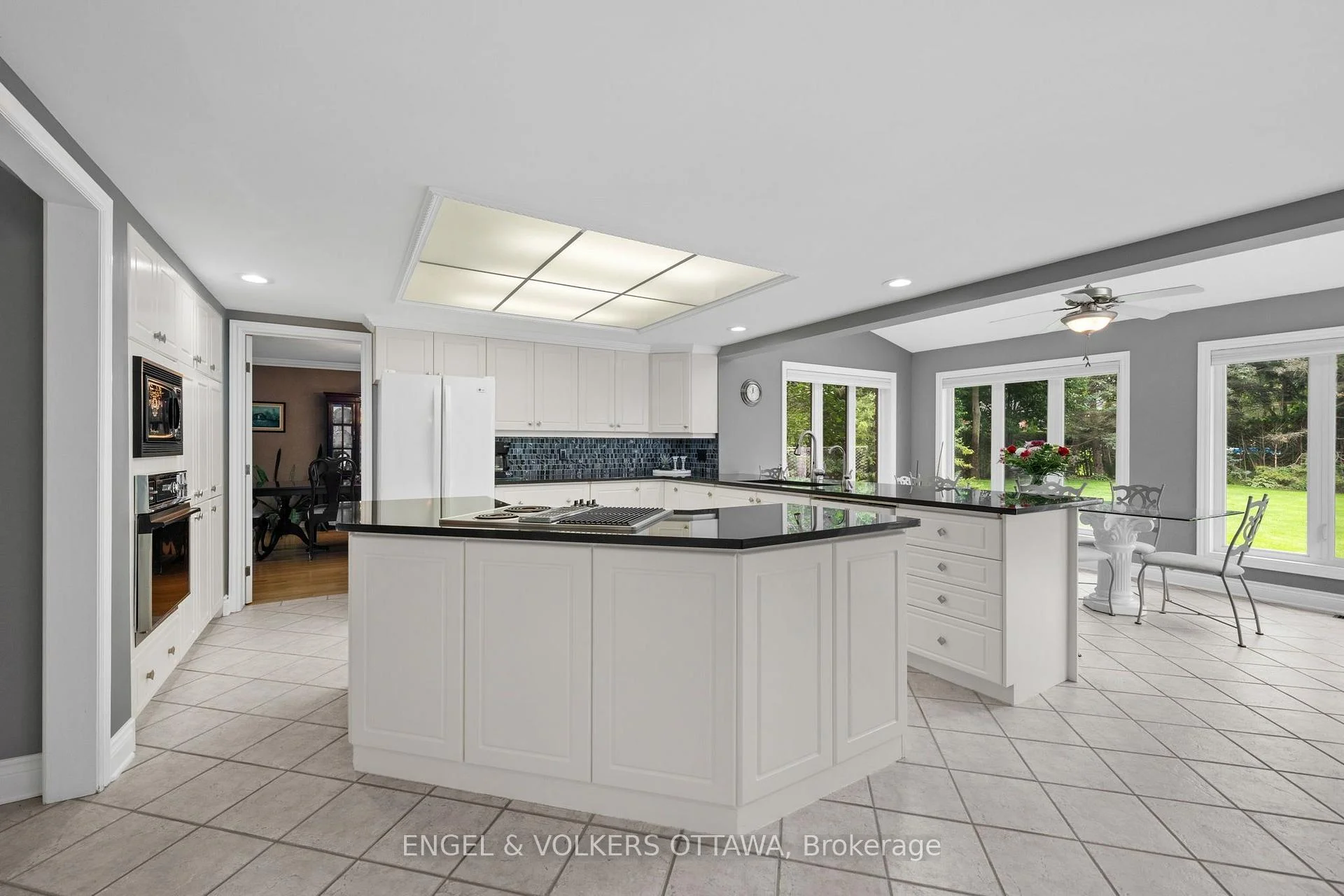 Photo 16 of 1088 Bravar Drive, Ottawa, Manotick Long Island & Nicholls Island — HOMEH
